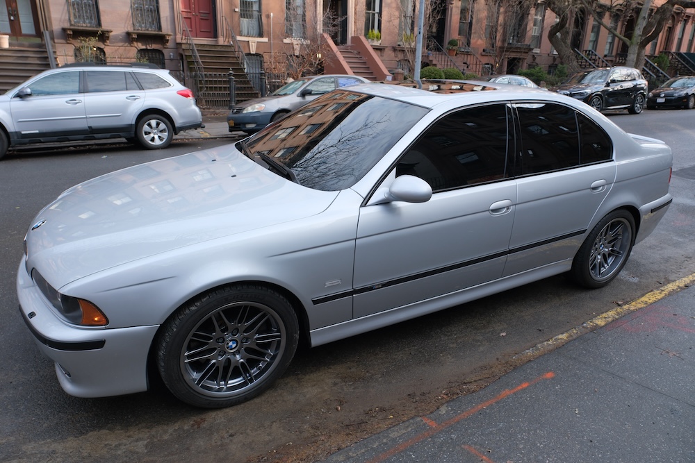 2003 BMW E39 M5 