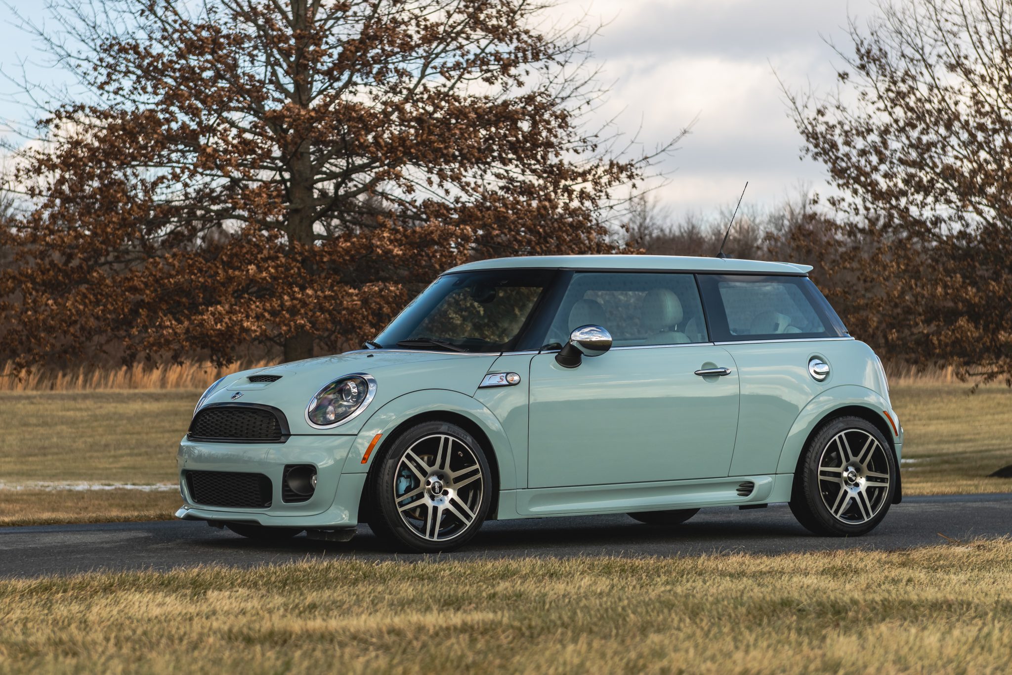 2011 Mini R56 Cooper, Cooper S, and John Cooper Works 