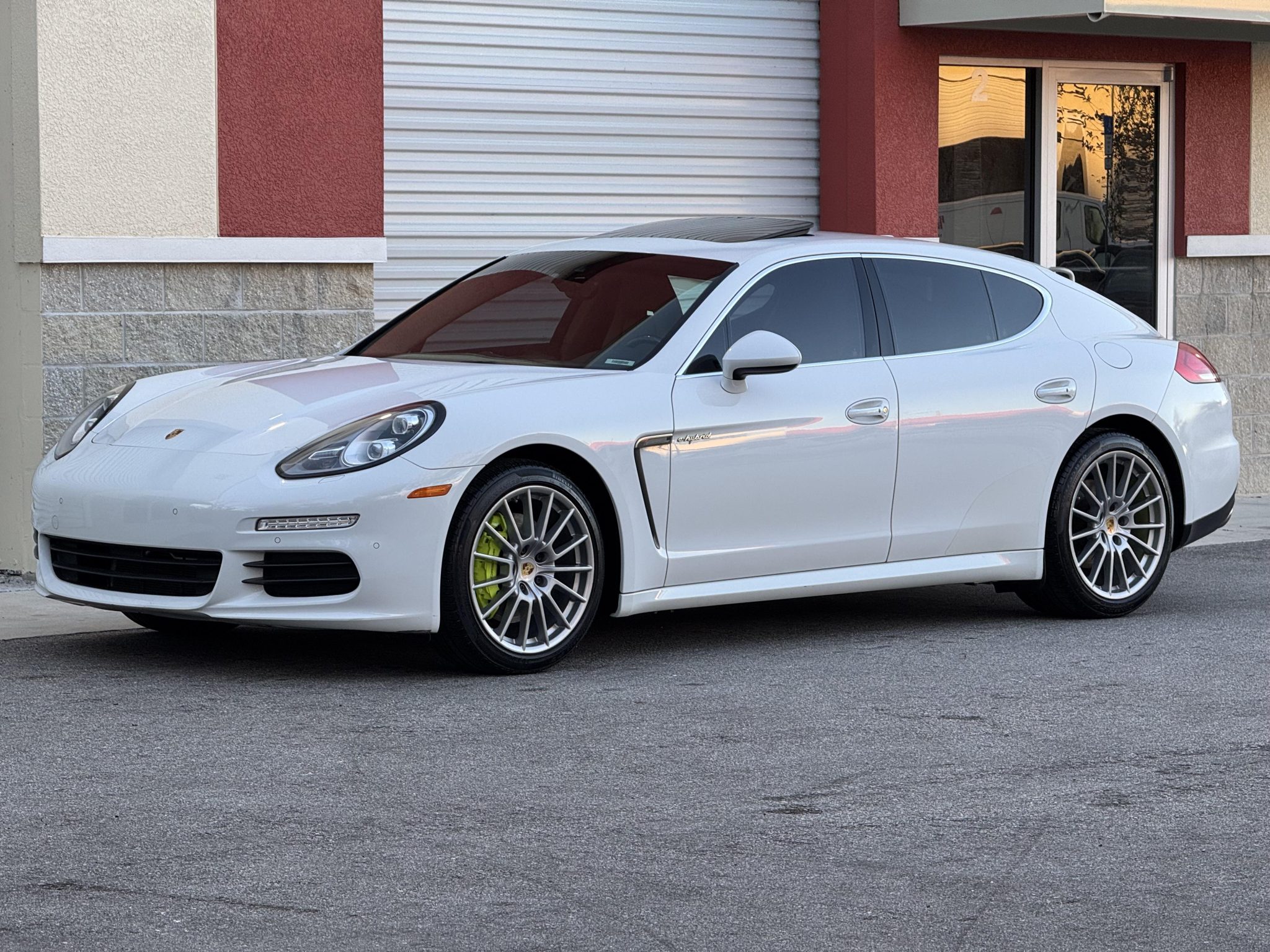 2016 Porsche Panamera 
