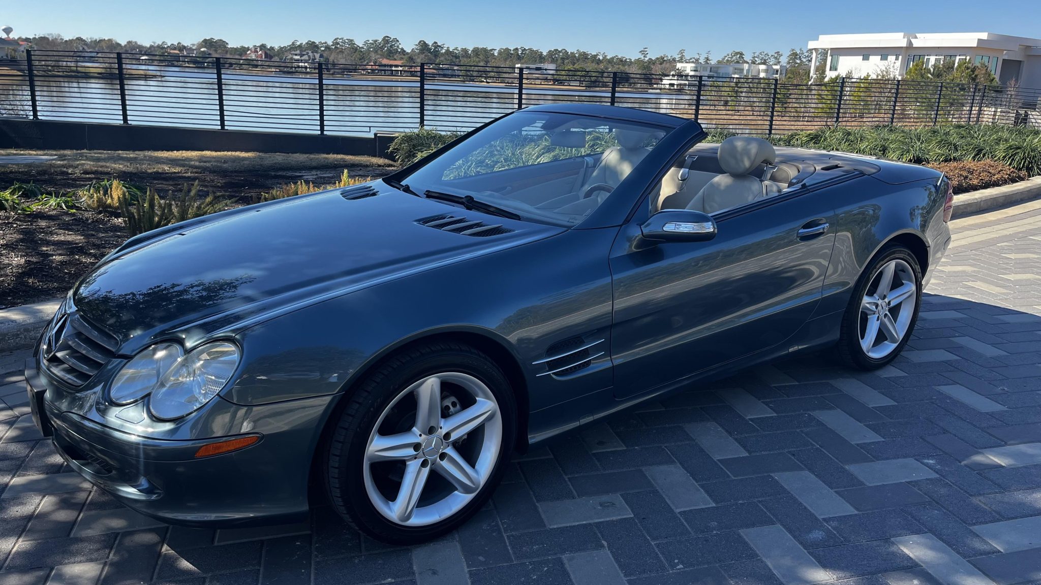 2005 Mercedes-Benz R230 SL 