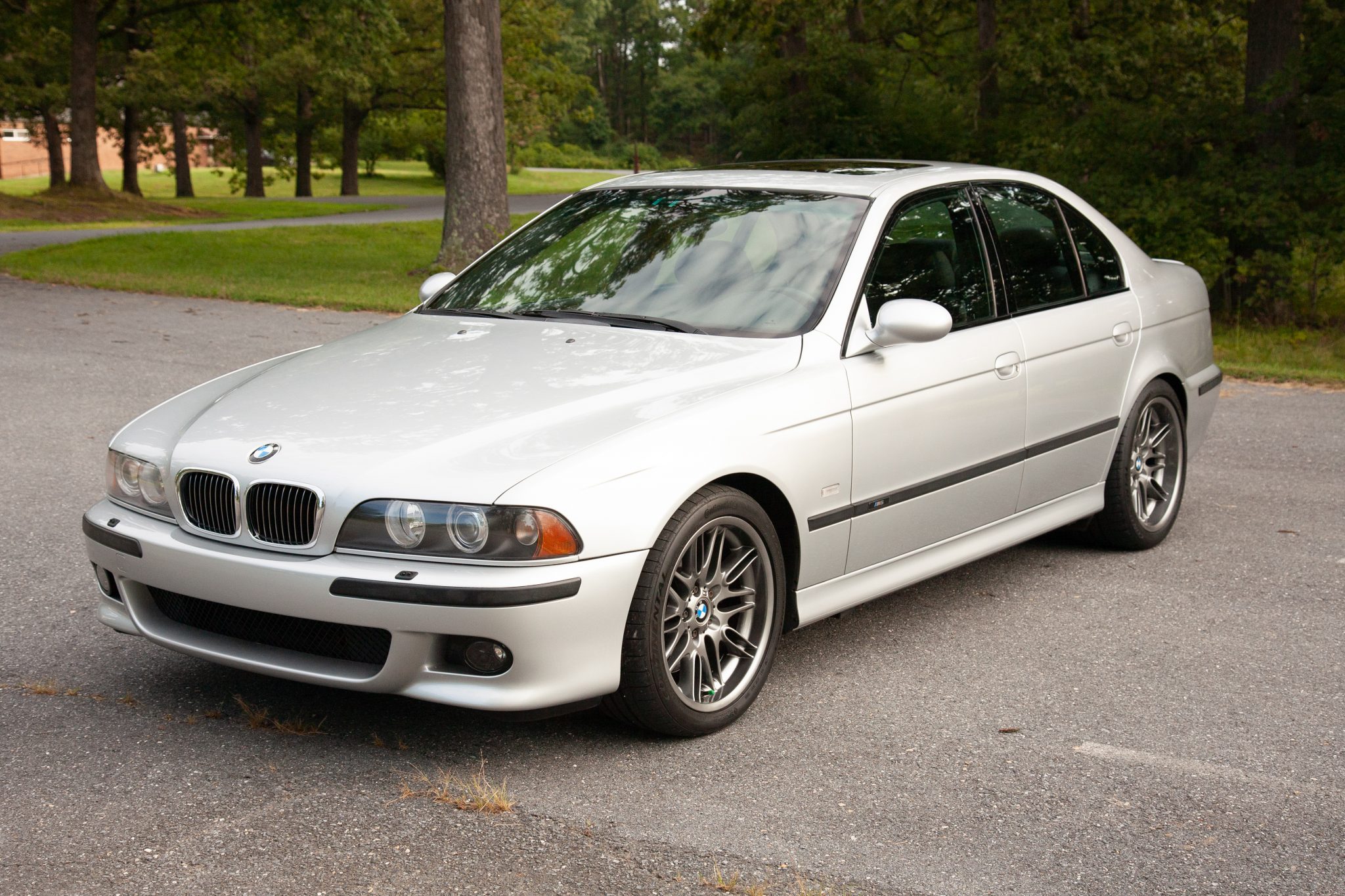 2003 BMW E39 M5 