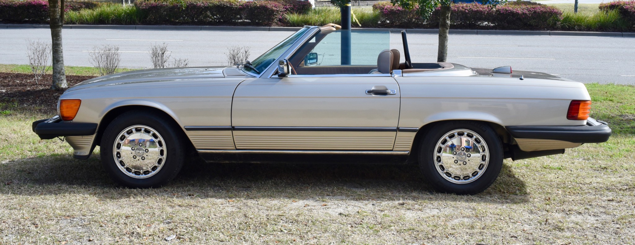 1987 Mercedes-Benz R107 SL 