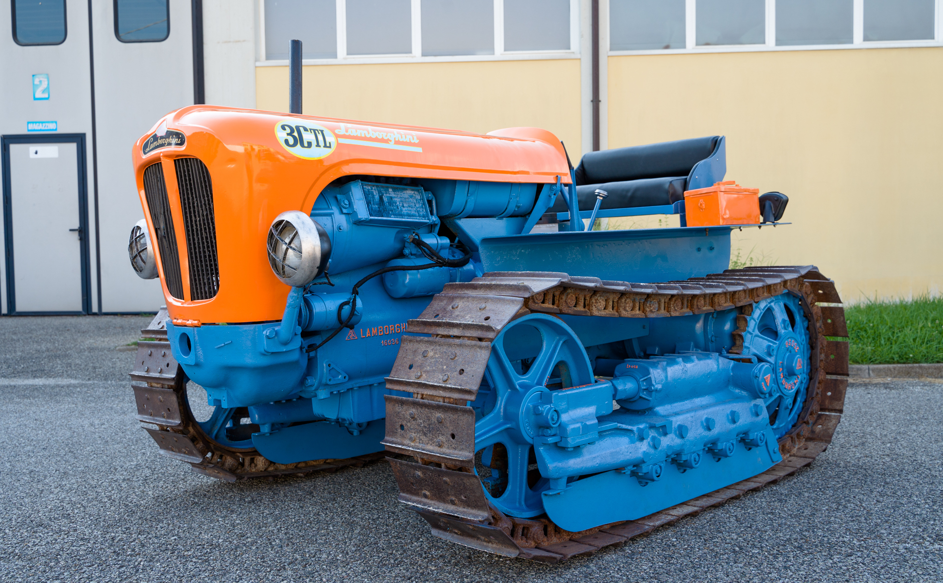 1965 Lamborghini 3 CTL Tractor 