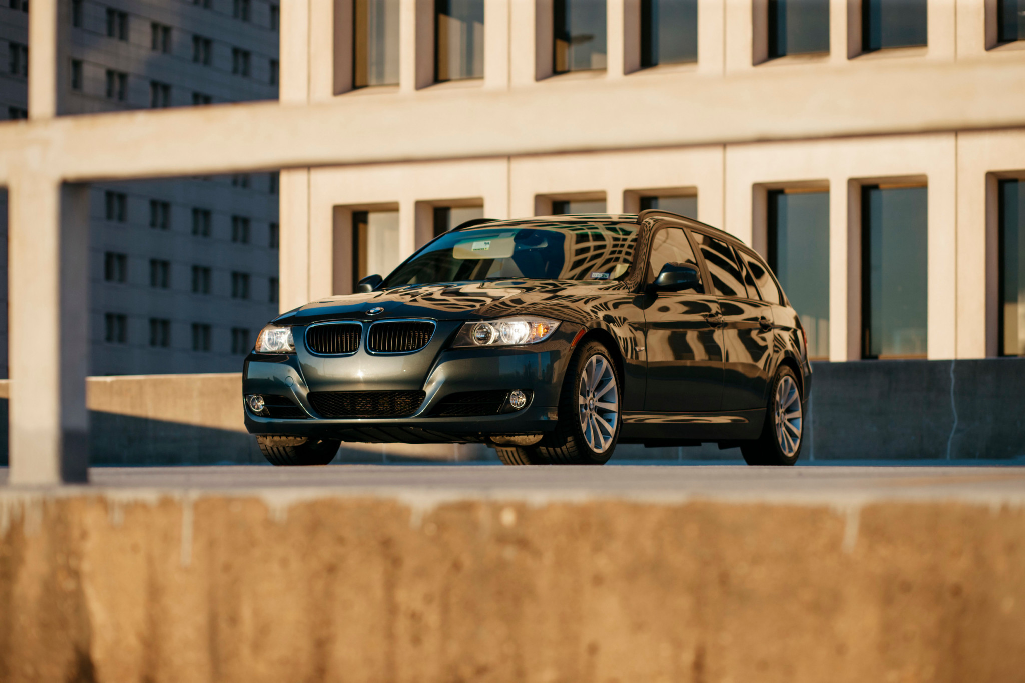 2011 BMW E91 3-Series Touring 