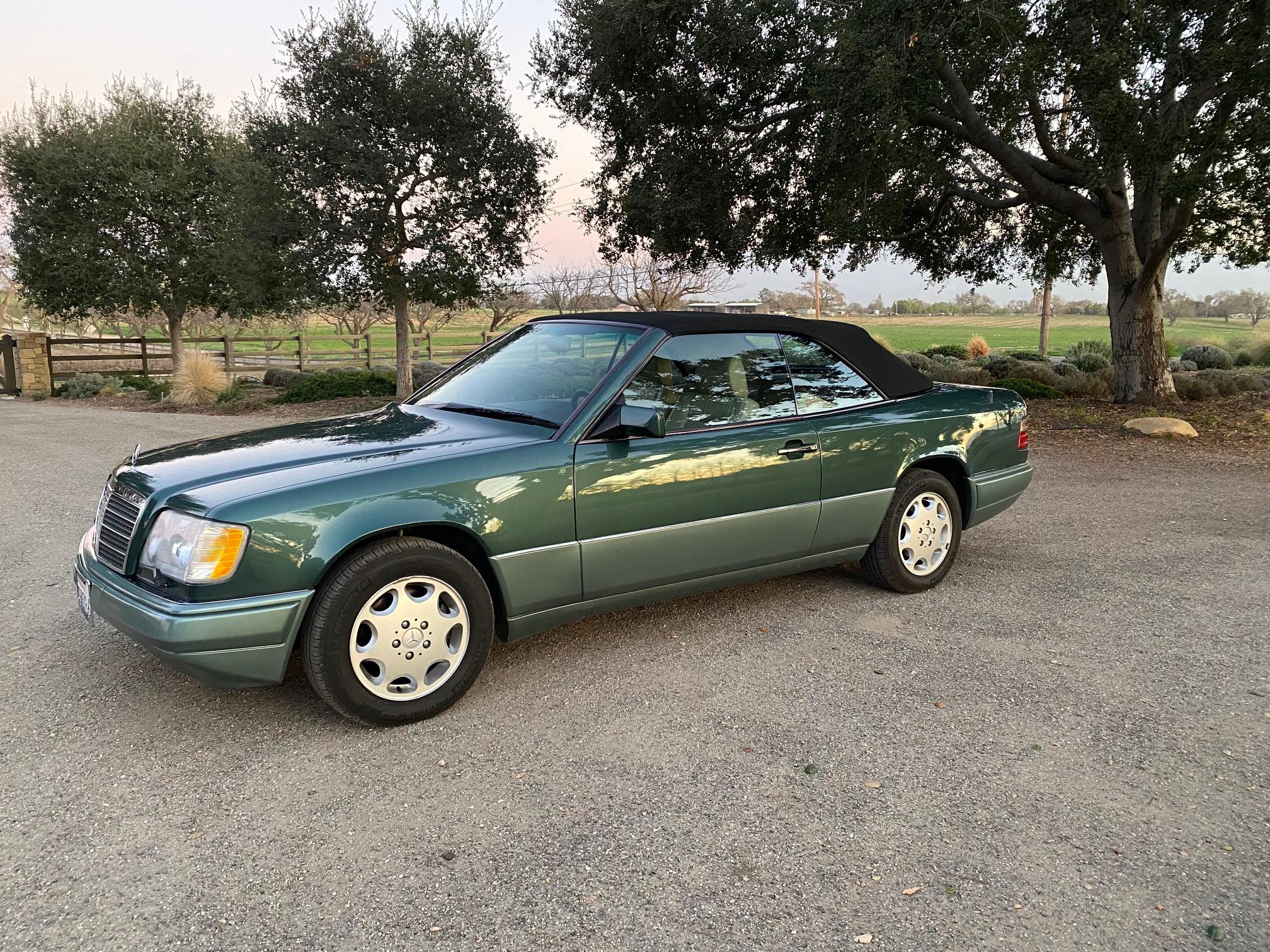 1994 Mercedes-Benz W124 E-Class 
