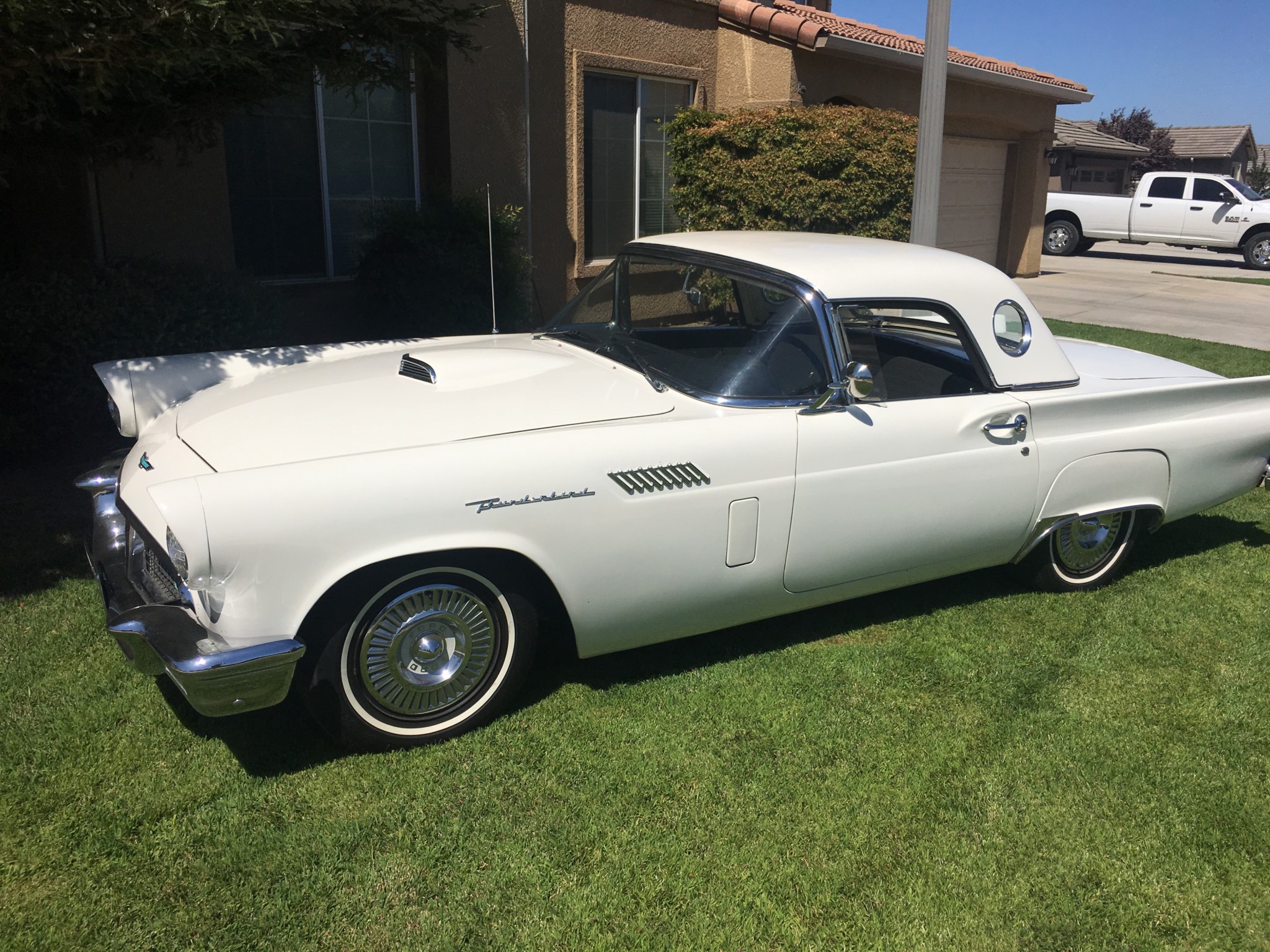 1957 Ford Thunderbird (1955-1957) 