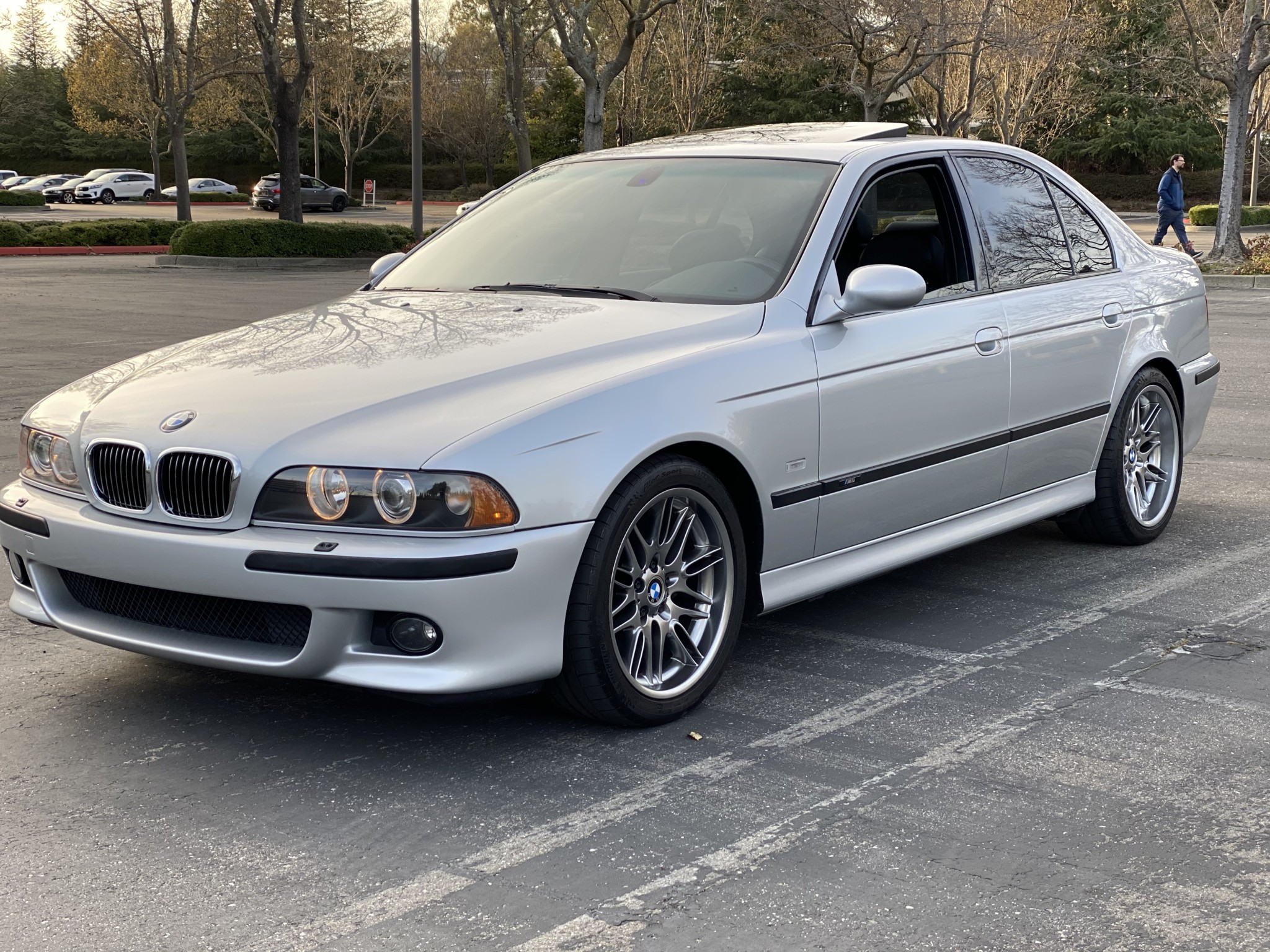 2001 BMW E39 M5 