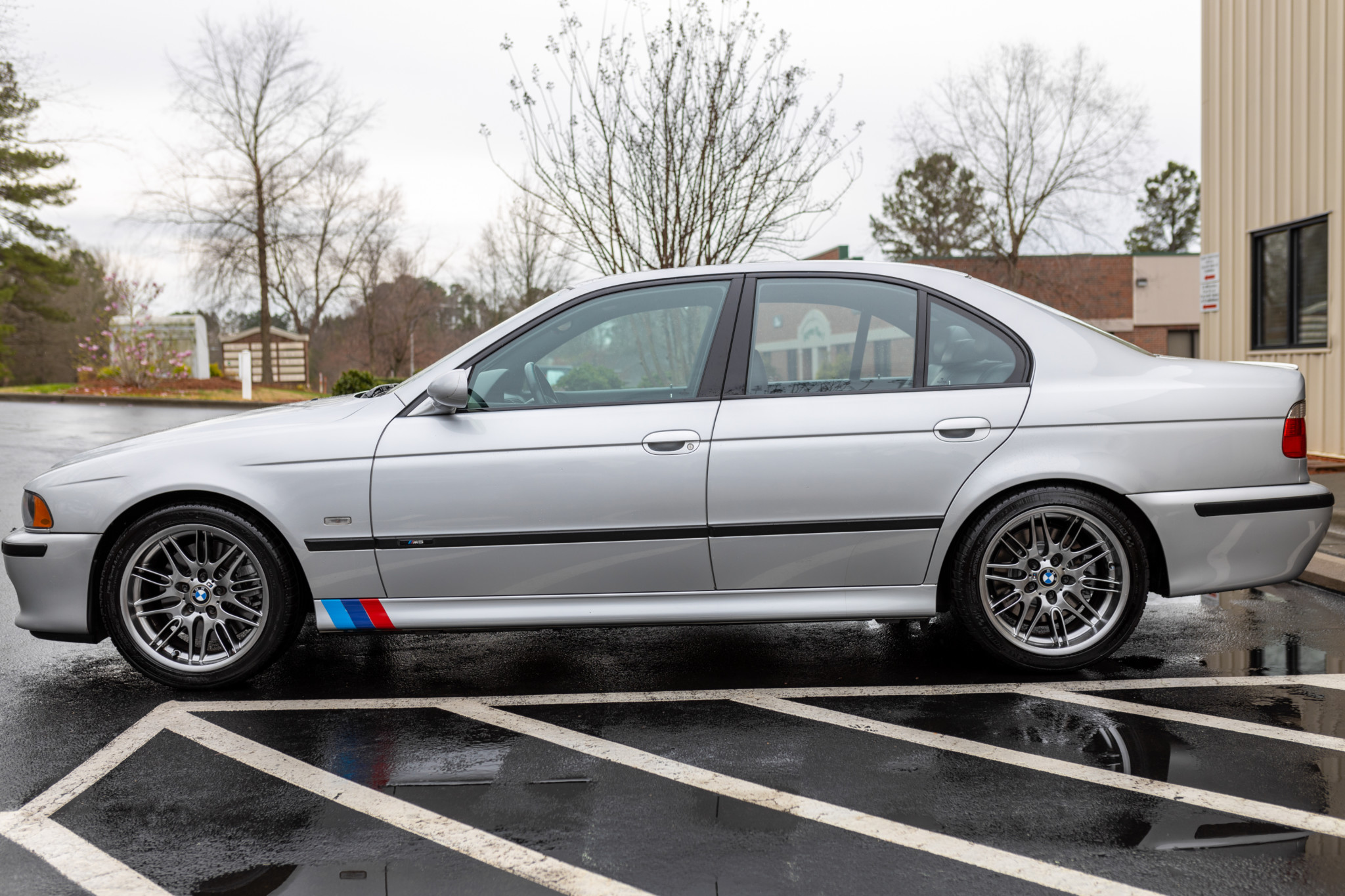 2001 BMW E39 M5 