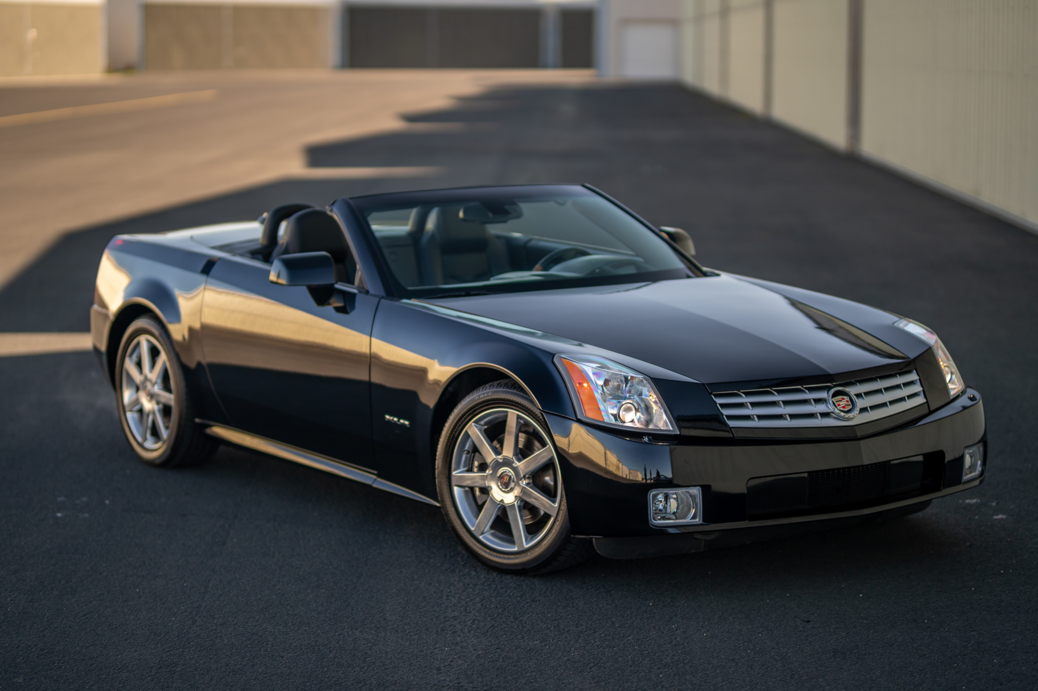 2004 Cadillac XLR 