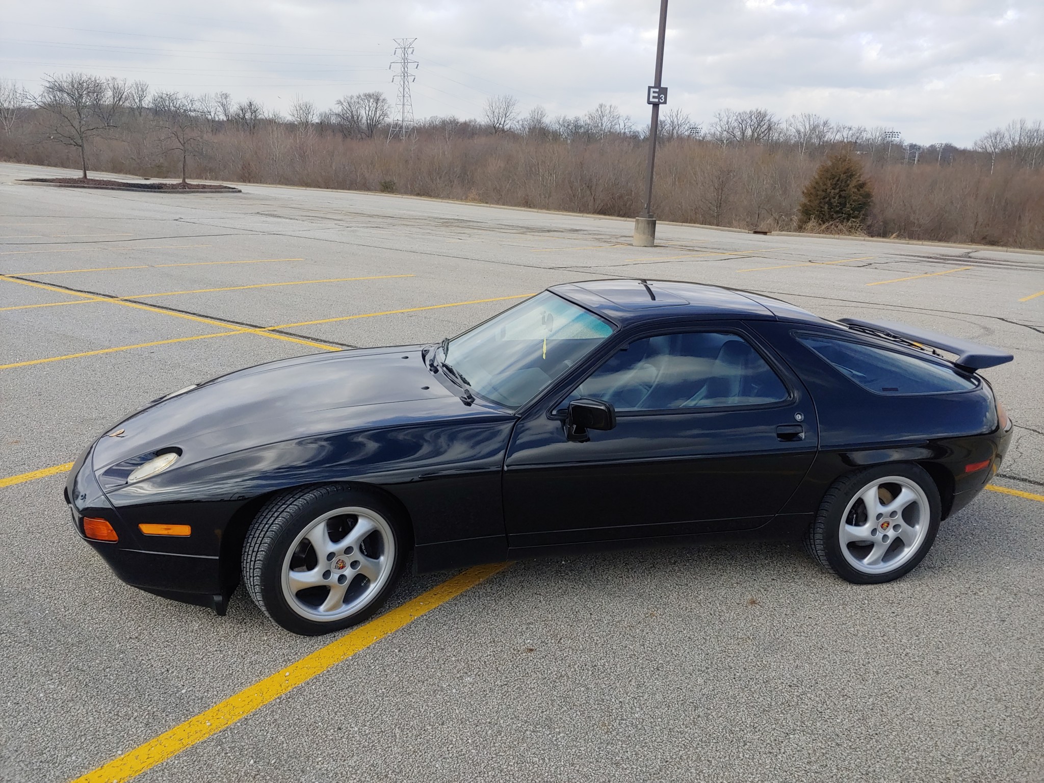 1987 Porsche 928 