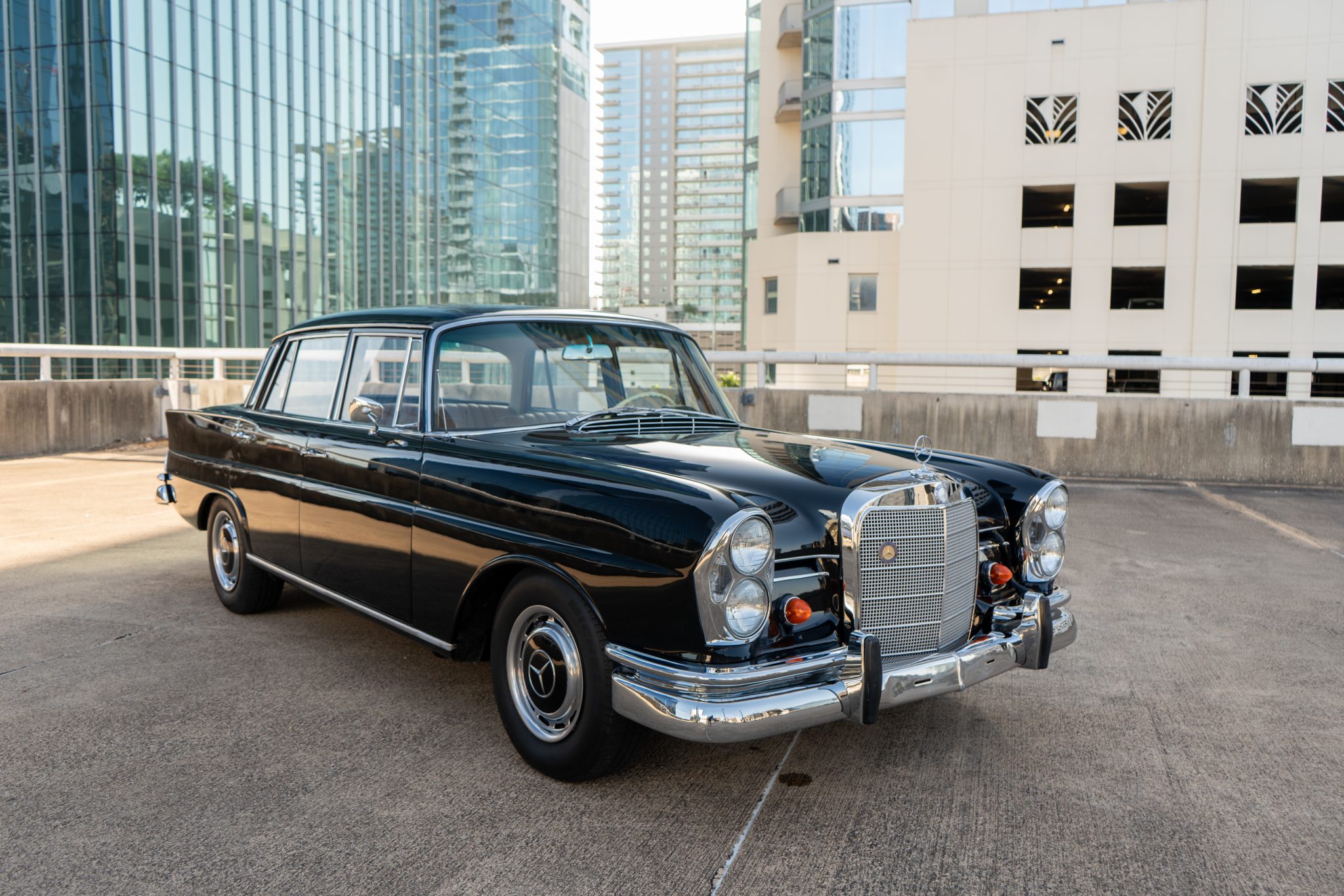 1965 Mercedes-Benz W111 Sedan 