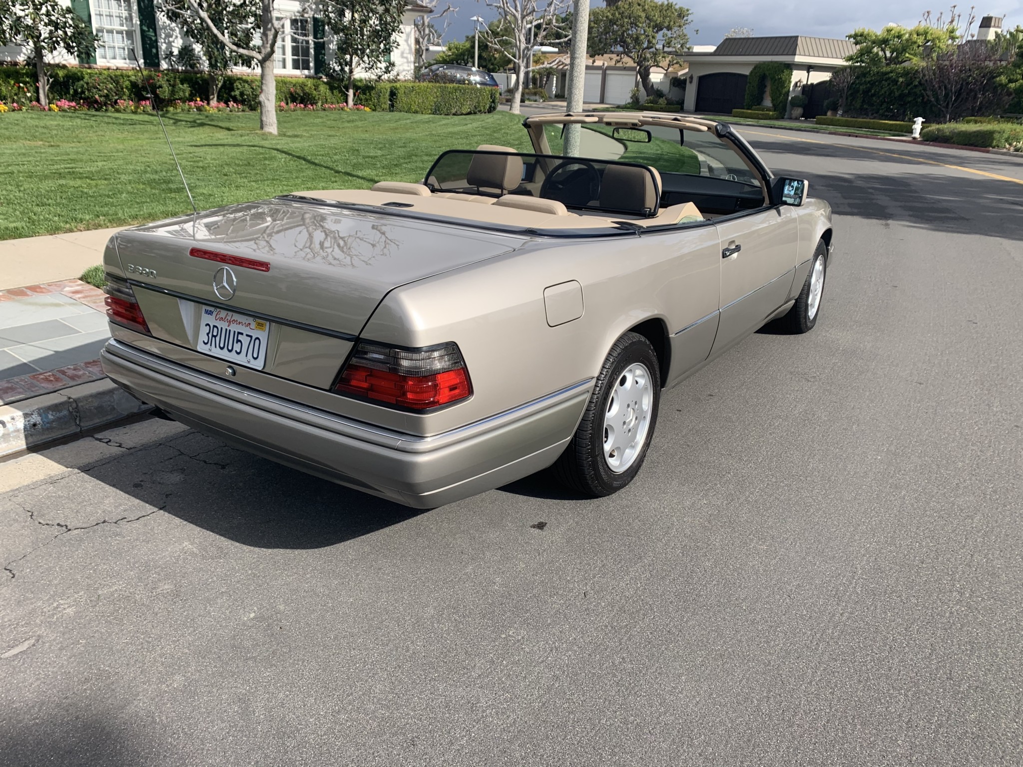 1995 Mercedes-Benz W124 E-Class 
