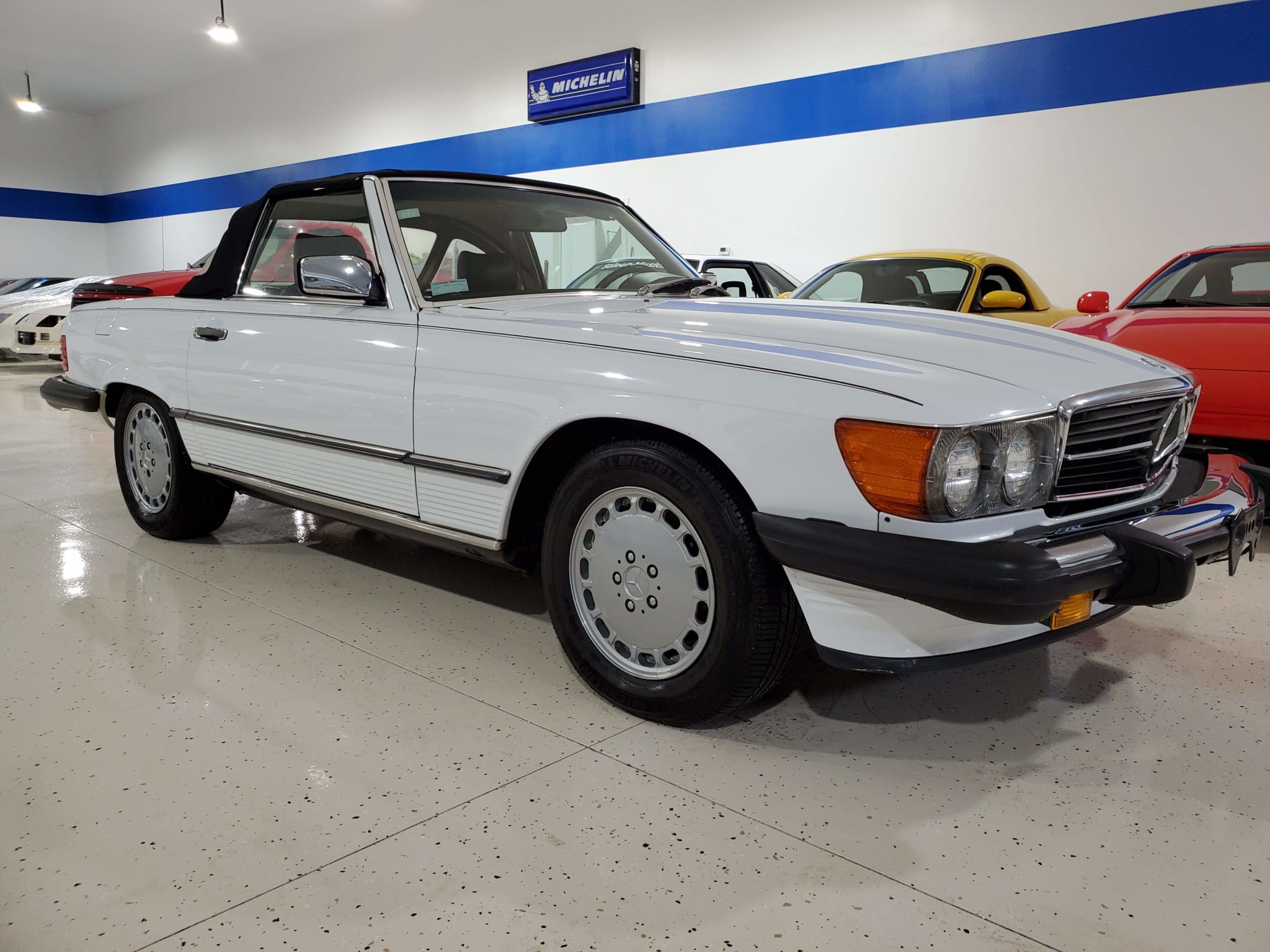 1989 Mercedes-Benz R107 SL 