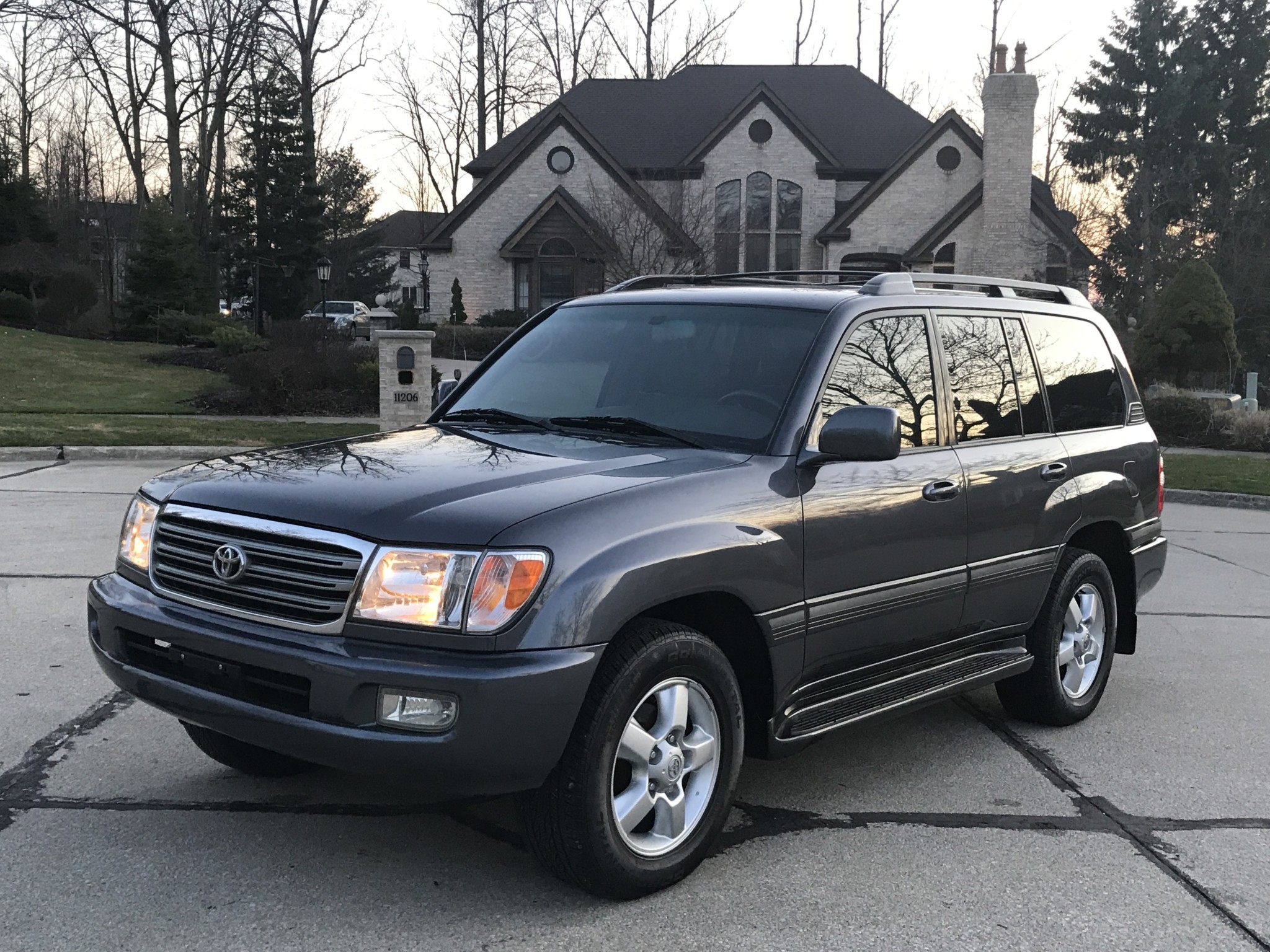 2004 Toyota Land Cruiser 100-Series 