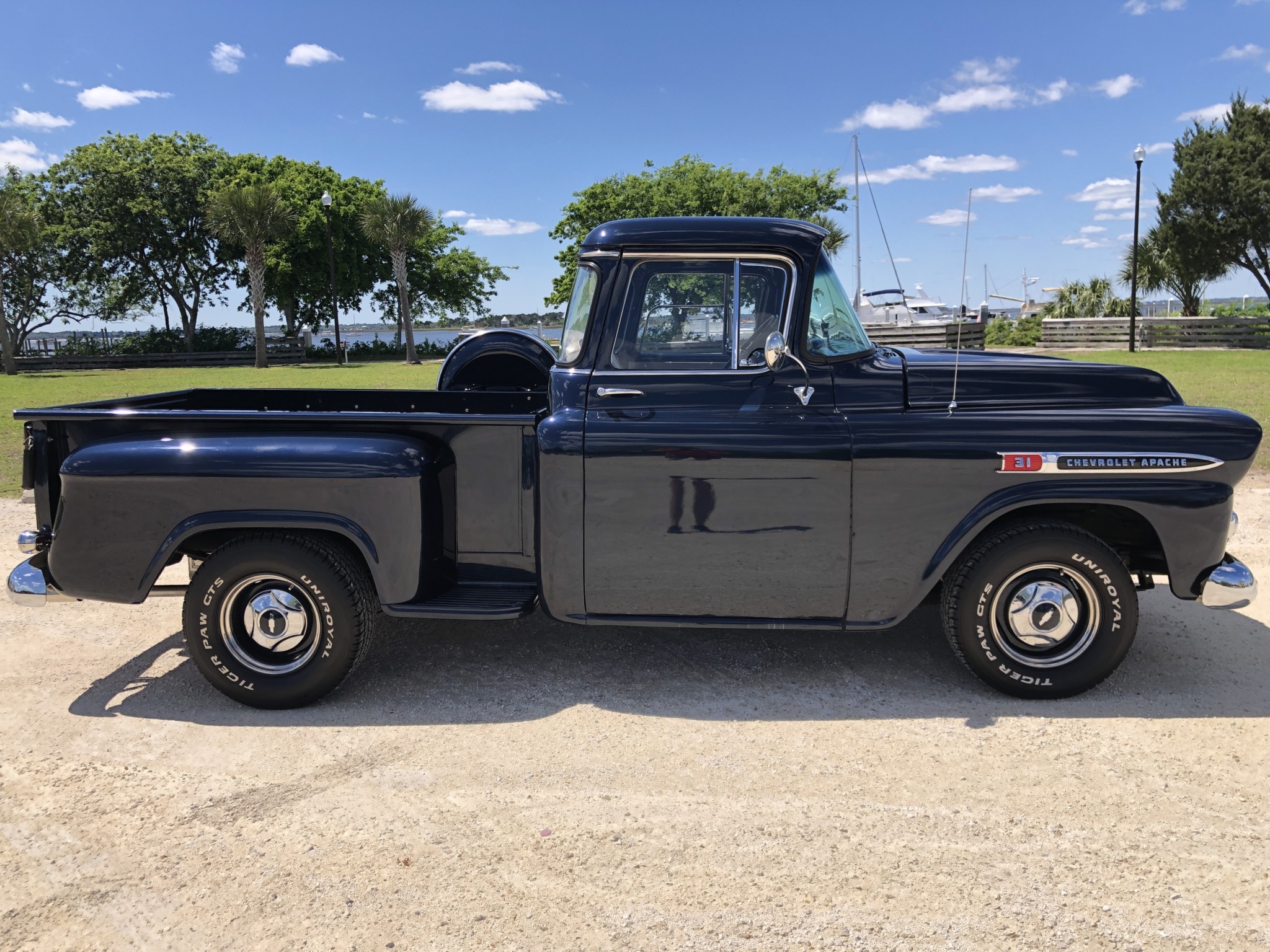 1959 Chevrolet Task Force Pickup (1955-1959) 