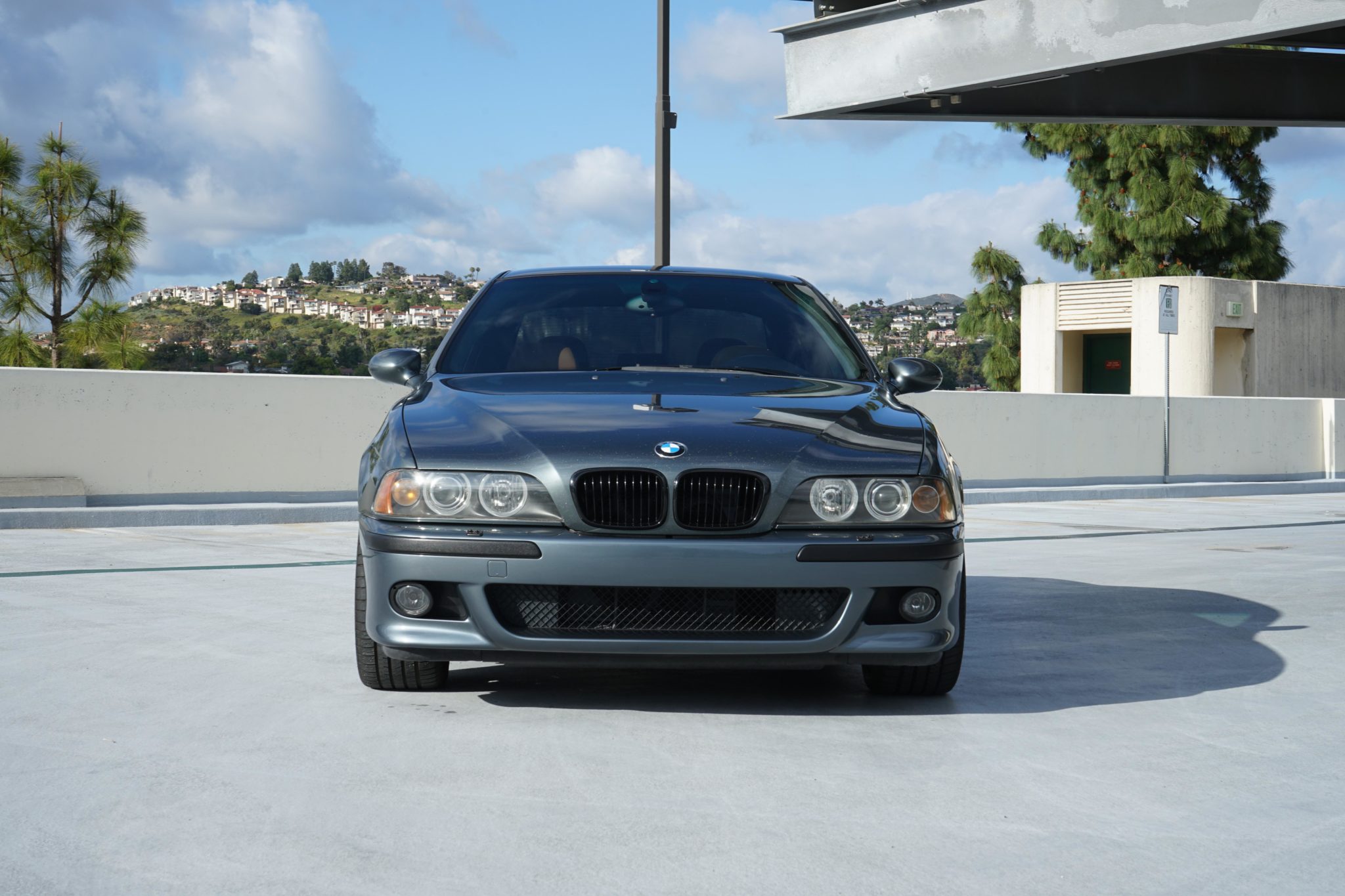2003 BMW E39 M5 
