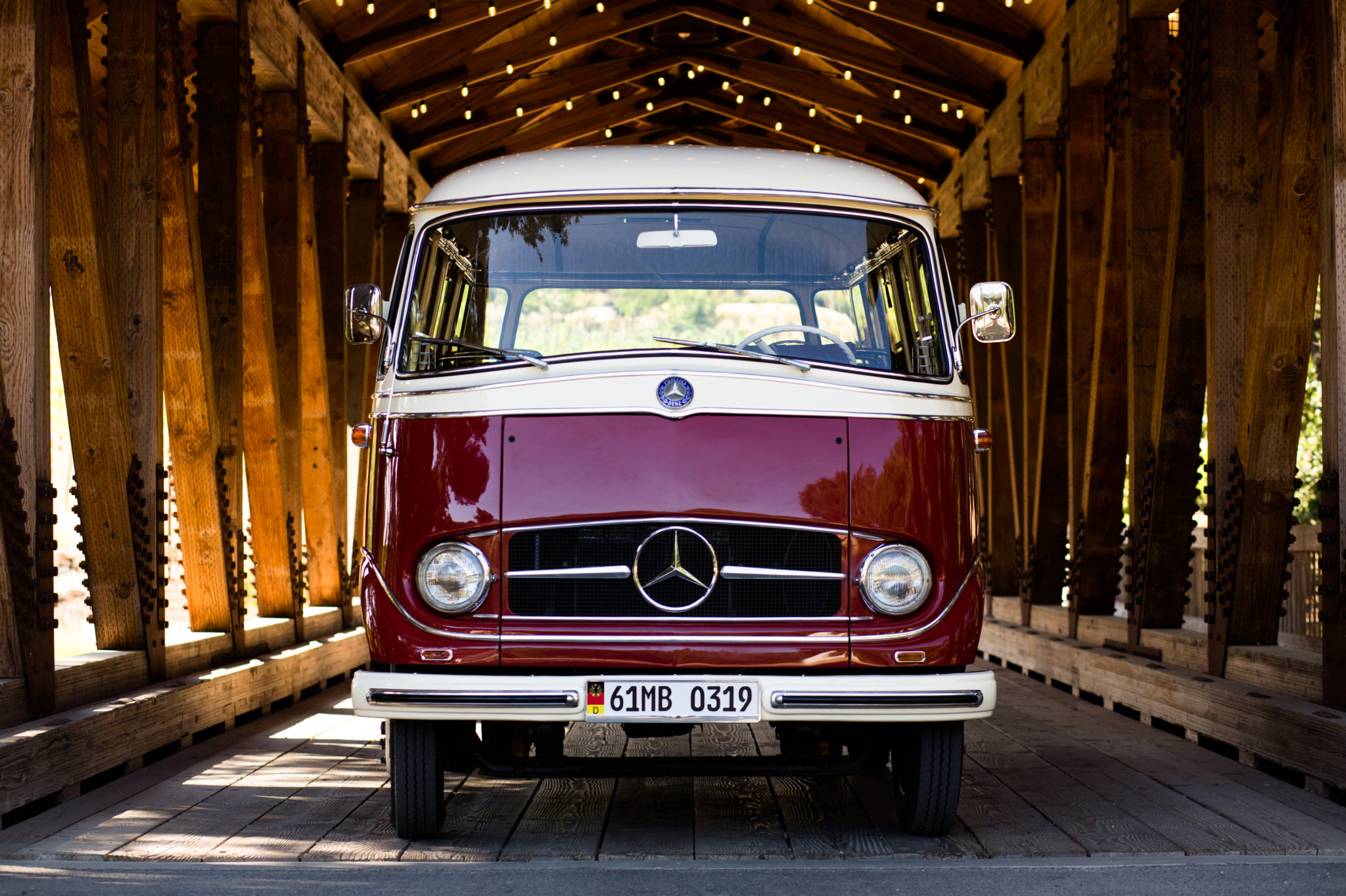 1961 Mercedes-Benz O319 17-Passenger Omnibus 