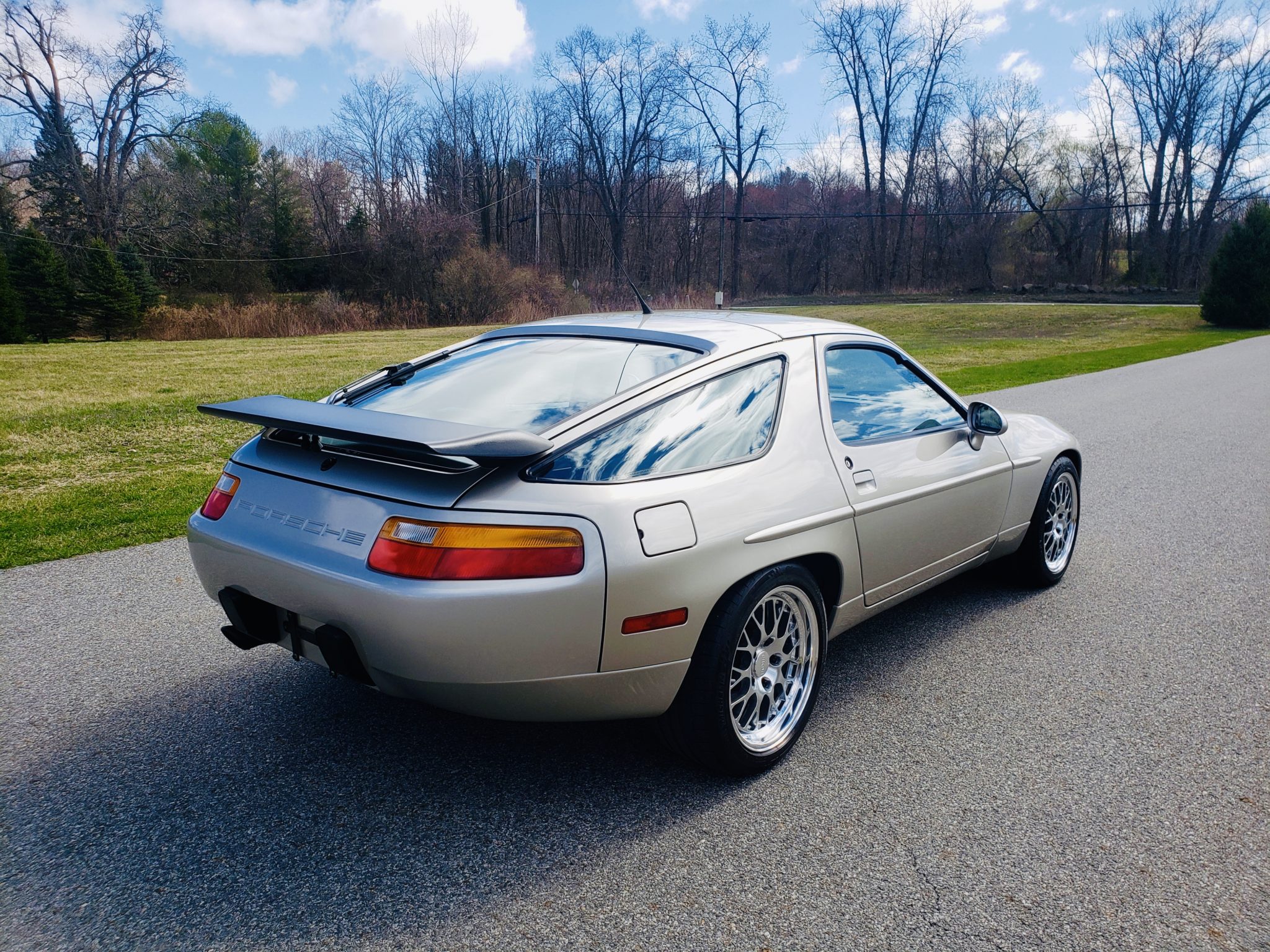 1989 Porsche 928 
