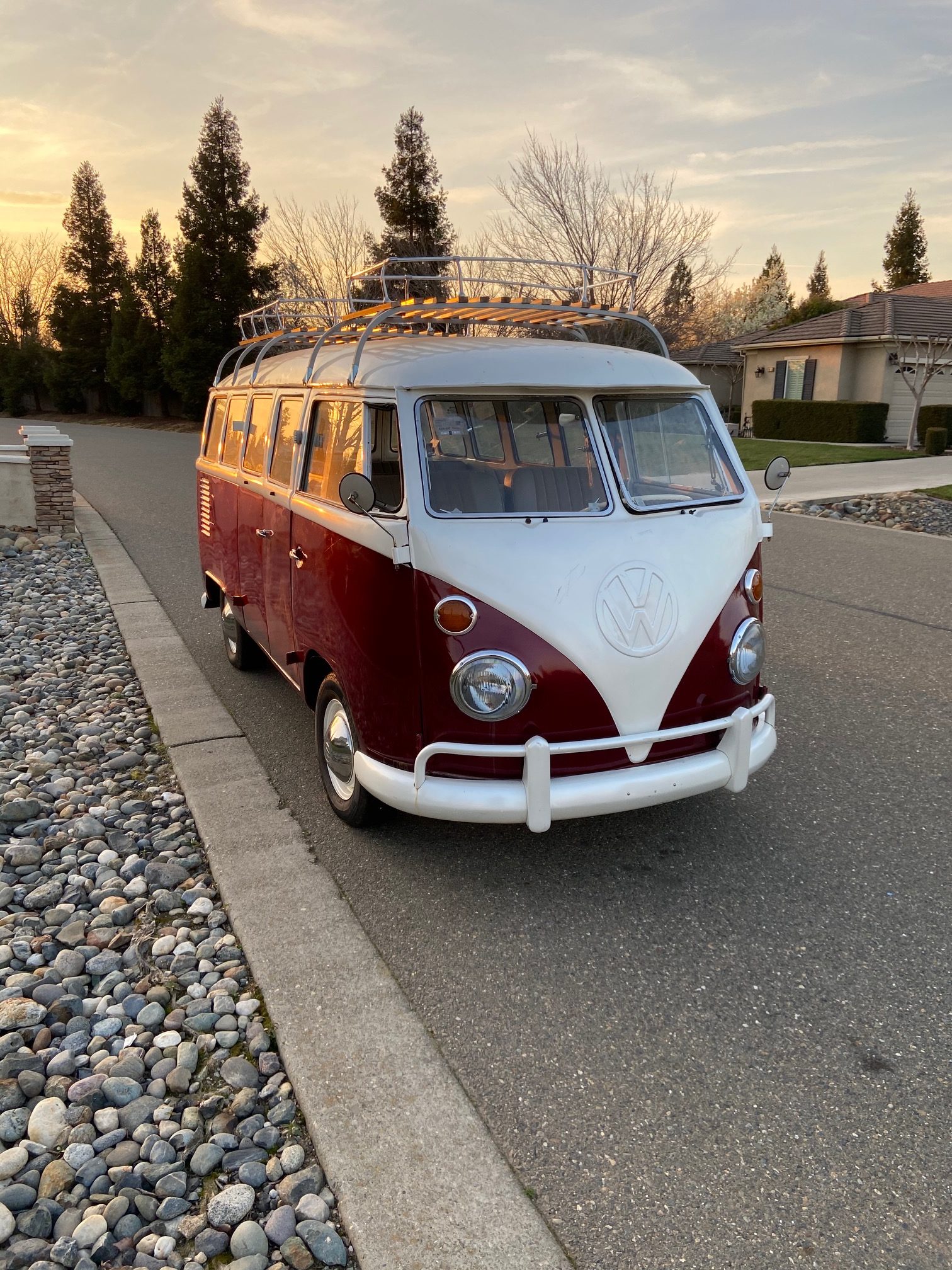 1975 Volkswagen Split-Window Bus 