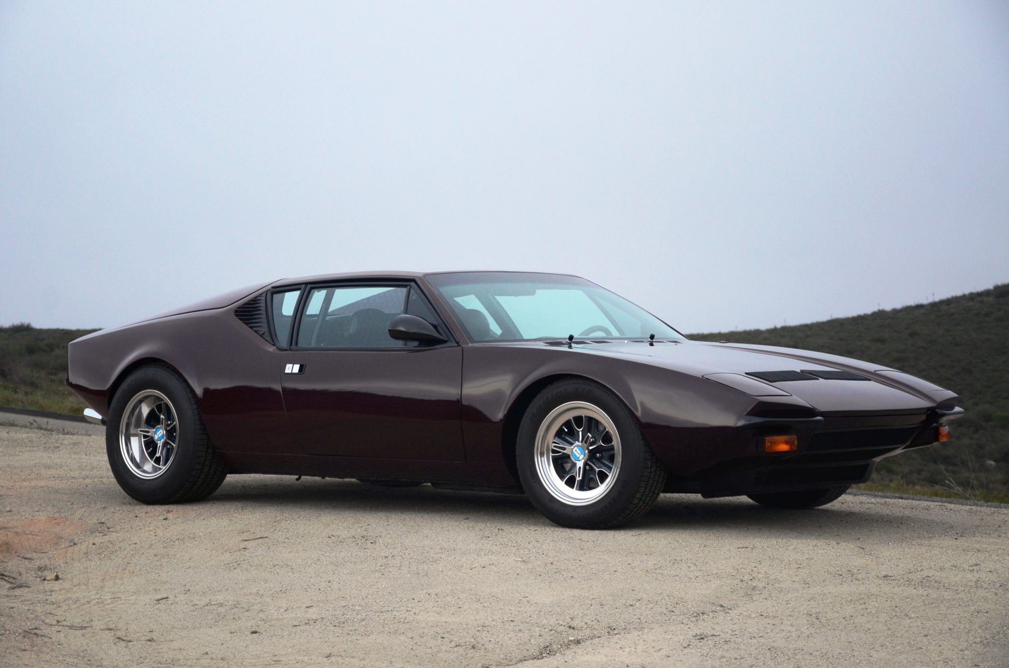1973 DeTomaso Pantera 