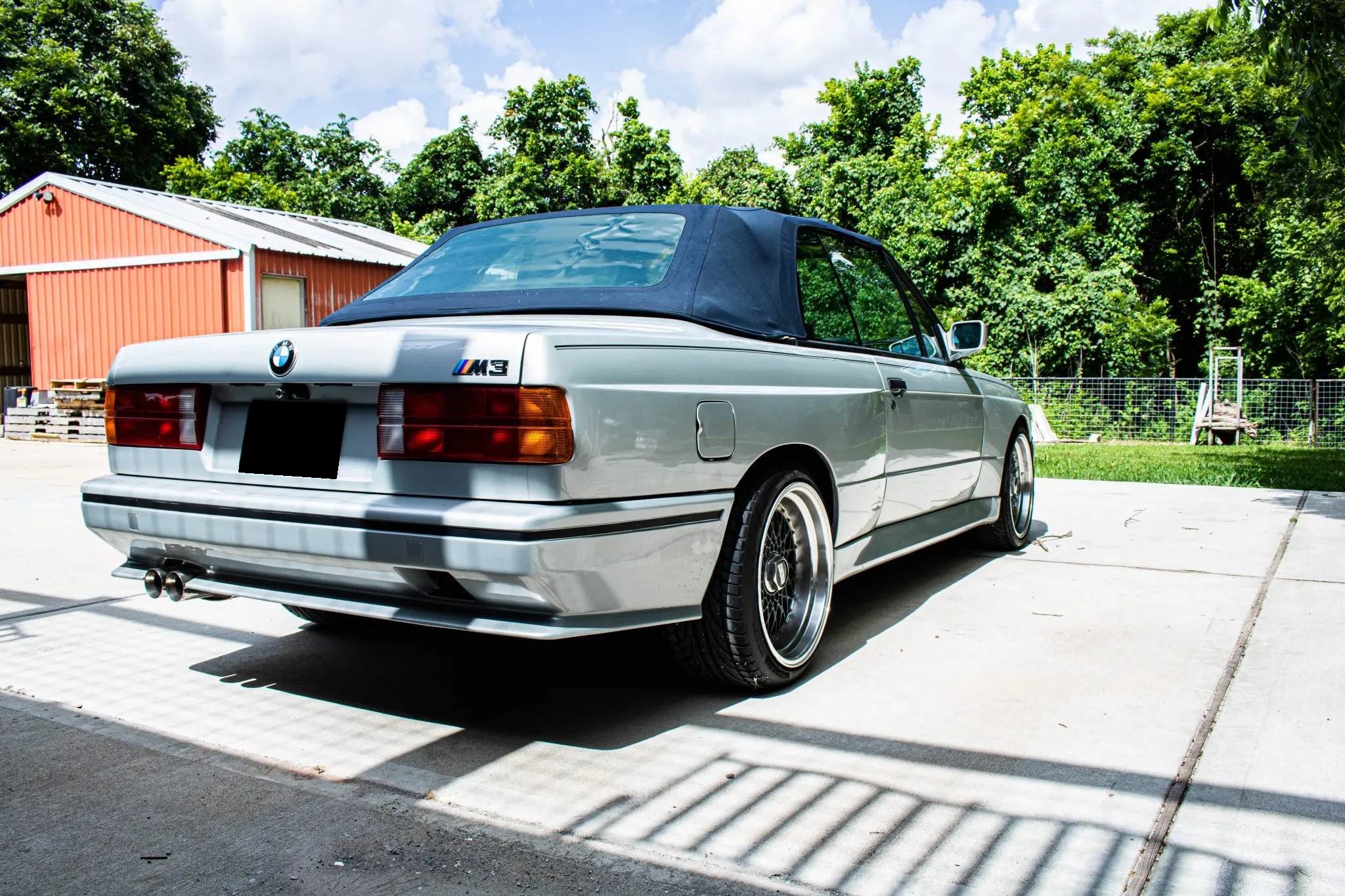 1990 BMW E30 3-Series Convertible 