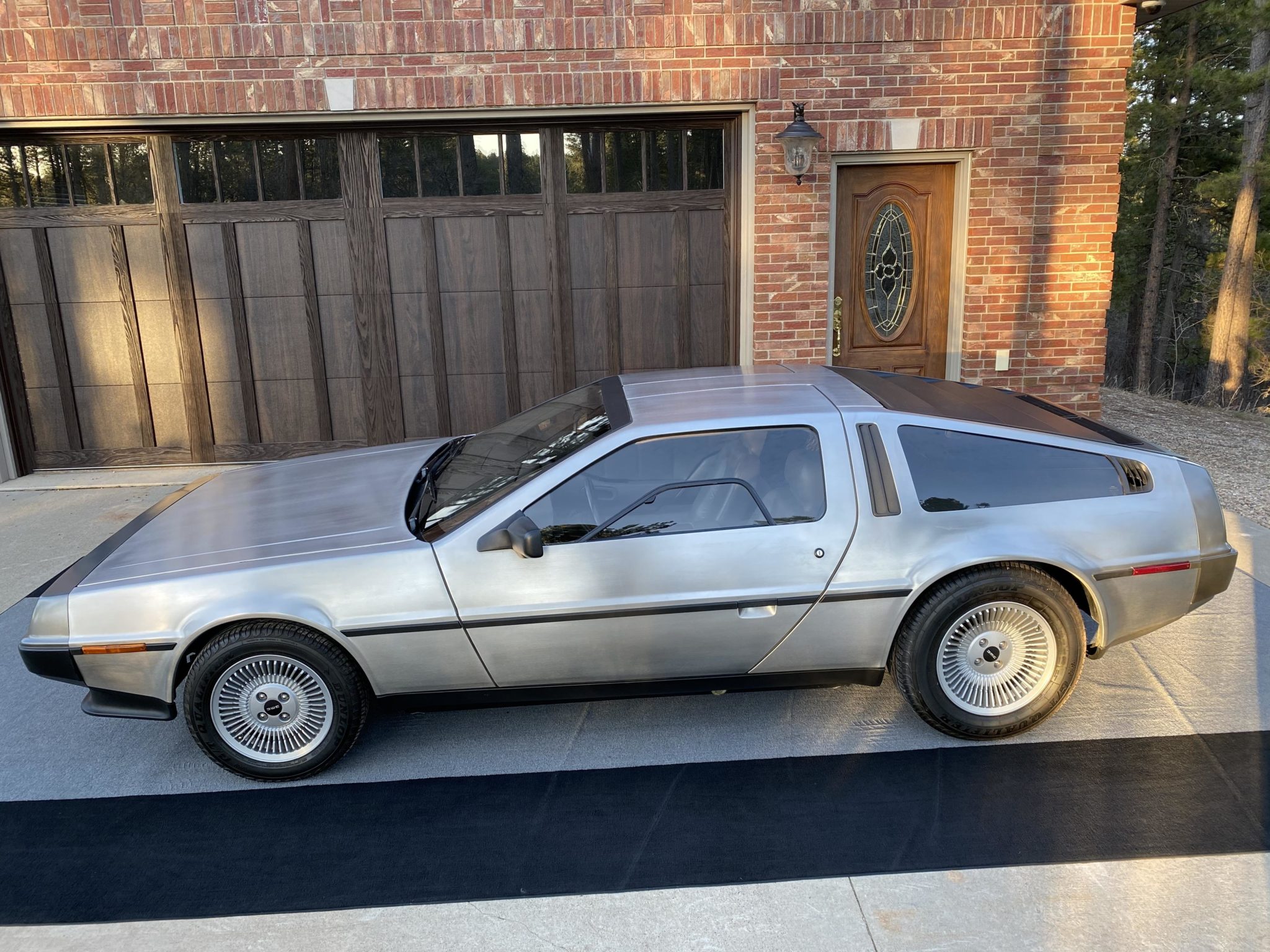 1981 DeLorean DMC-12 