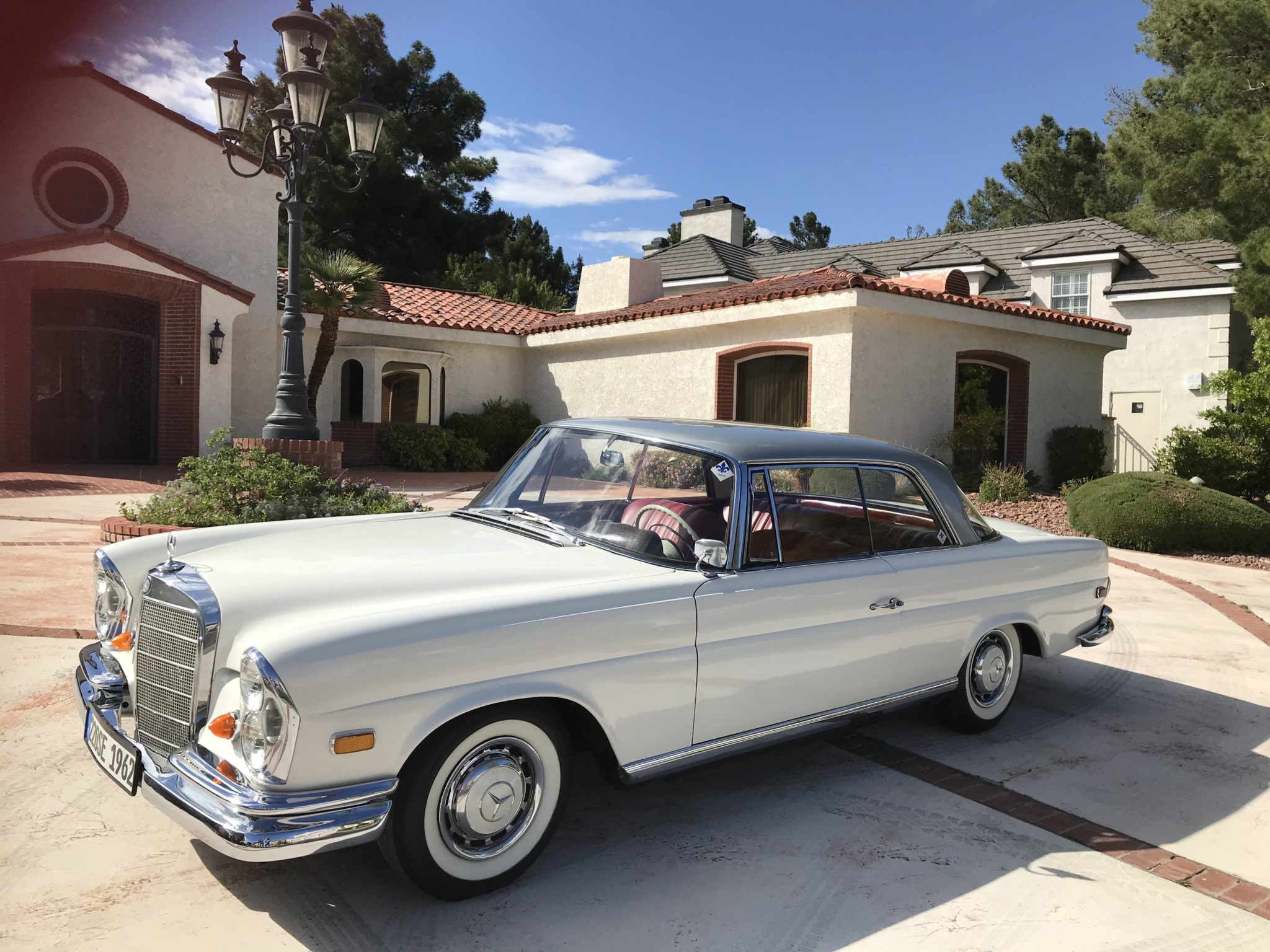 1962 Mercedes-Benz W111 Coupe & Cabriolet 