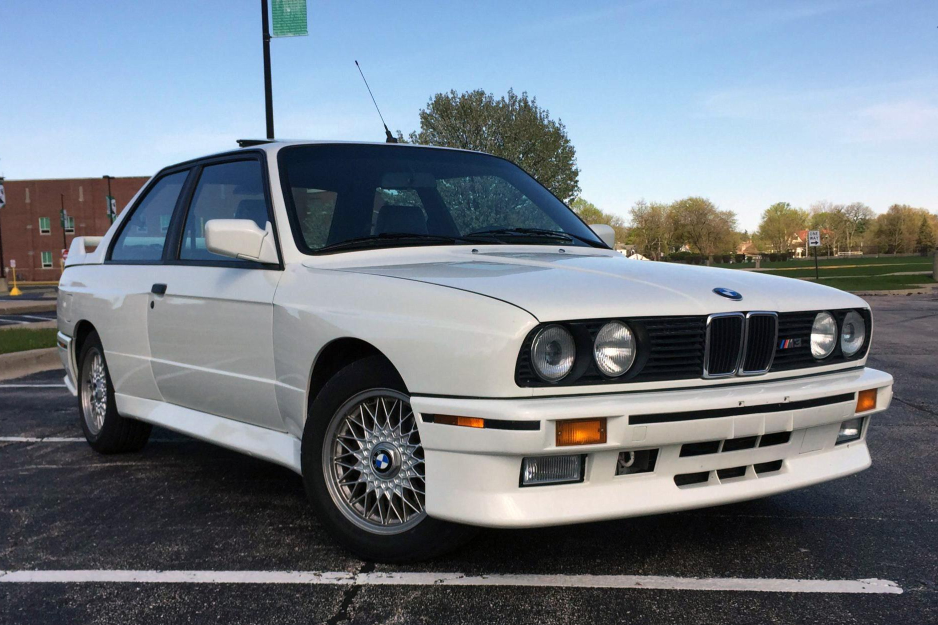 1988 BMW E30 M3 