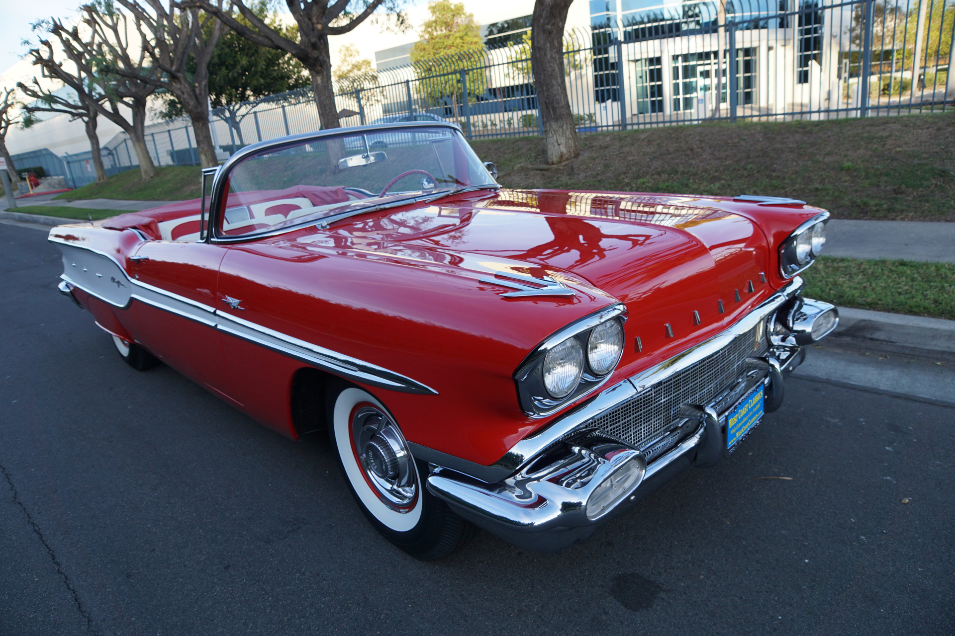 1958 Pontiac Chieftain 