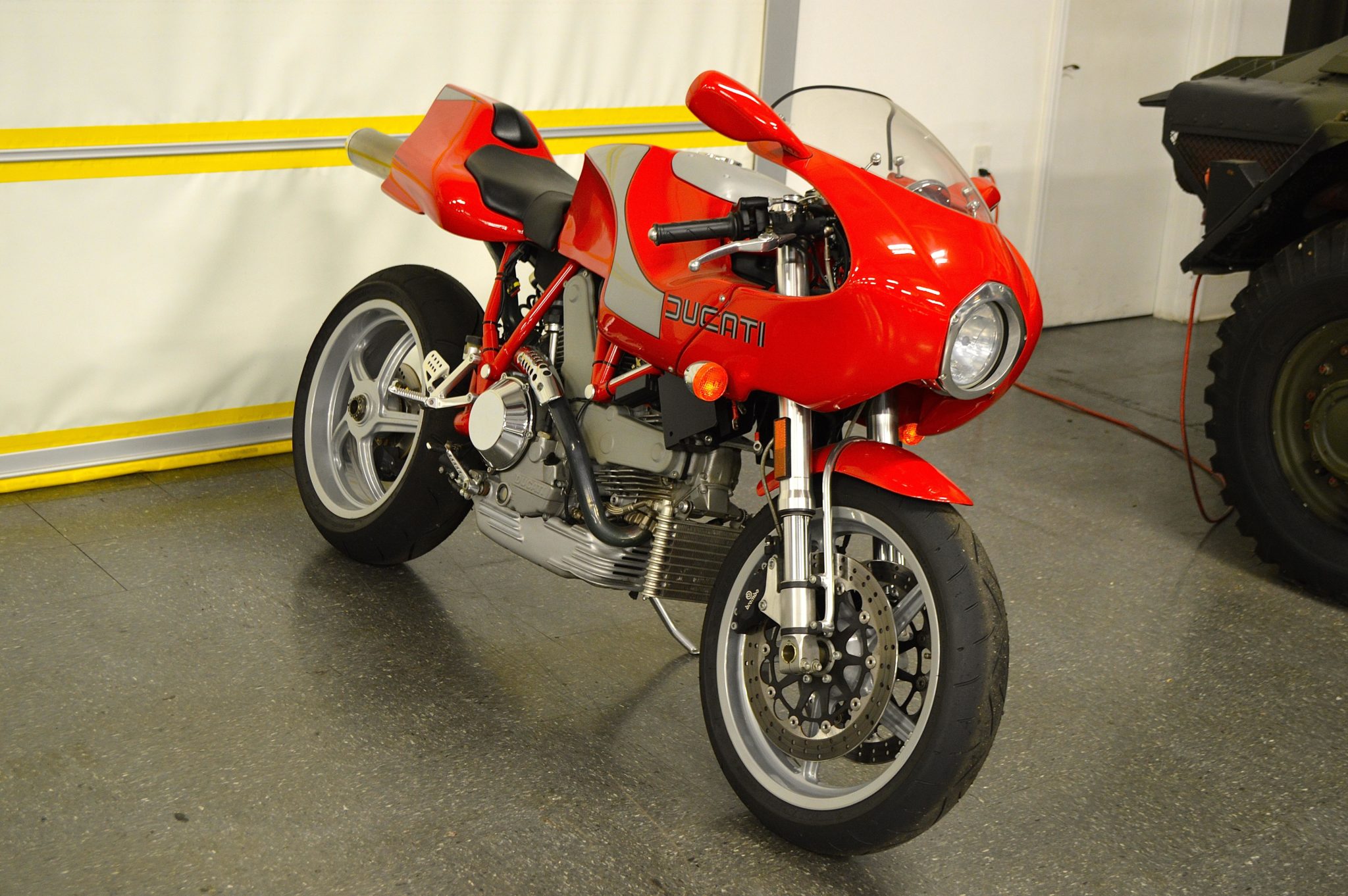 2002 Ducati MH900e 