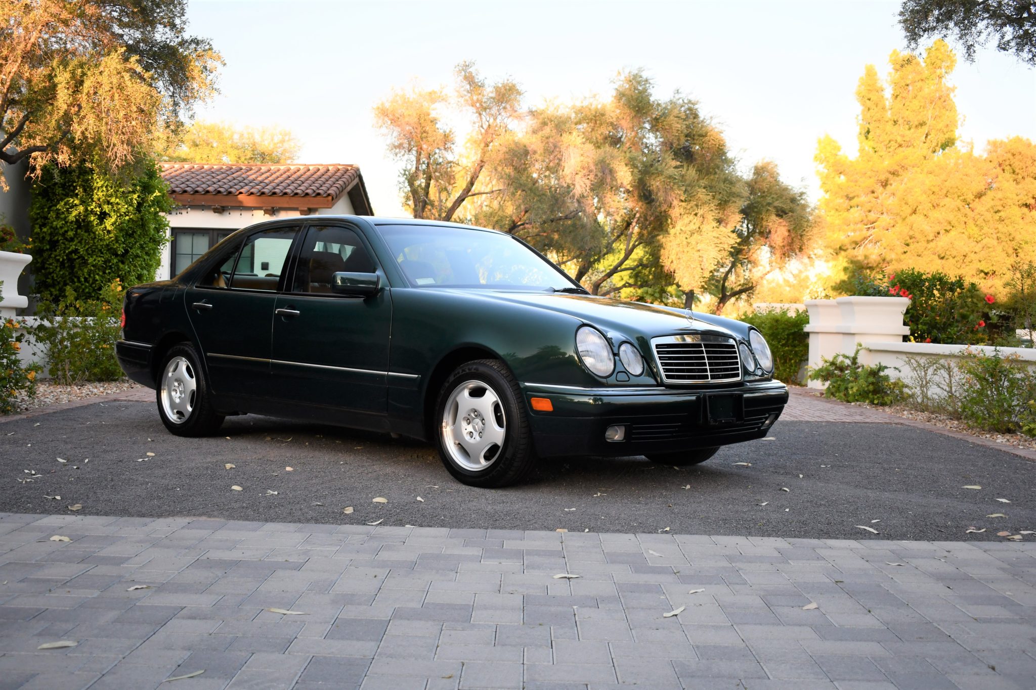1997 Mercedes-Benz W210 E-Class 