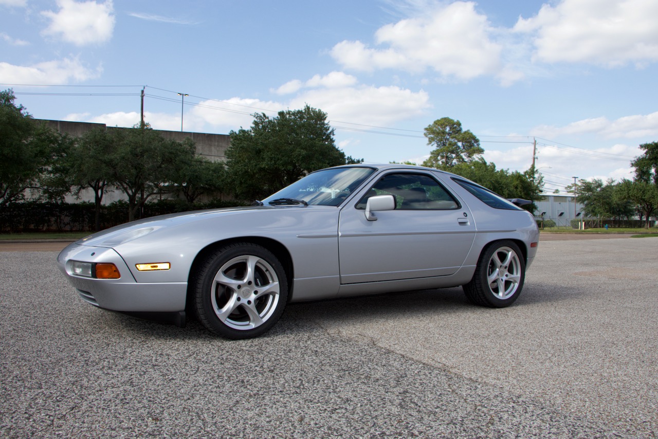 1987 Porsche 928 