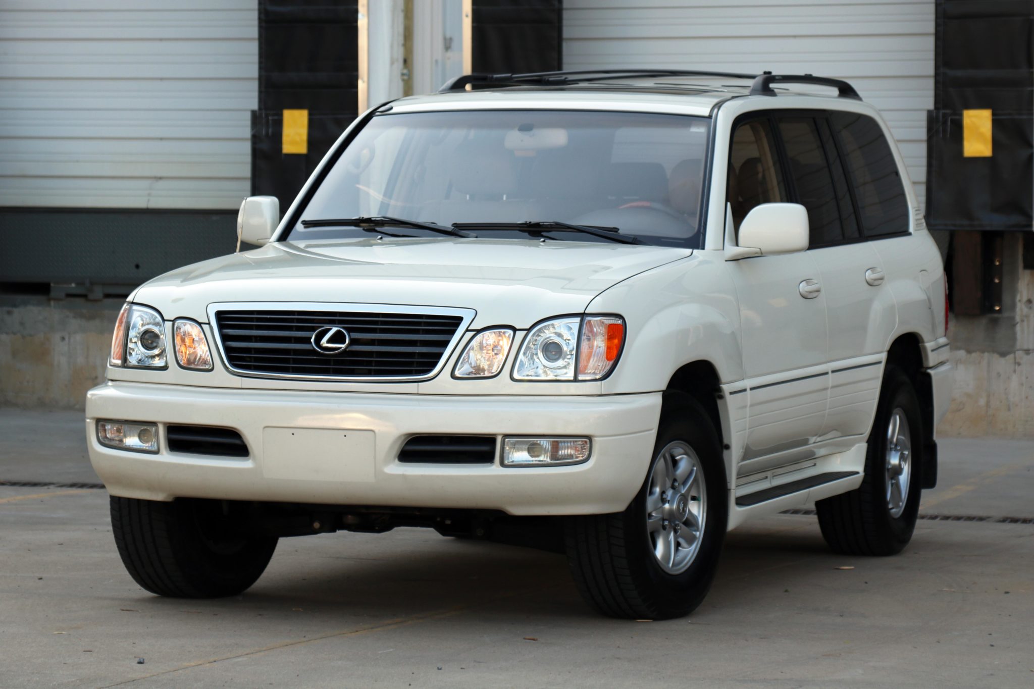 2002 Lexus LX470 