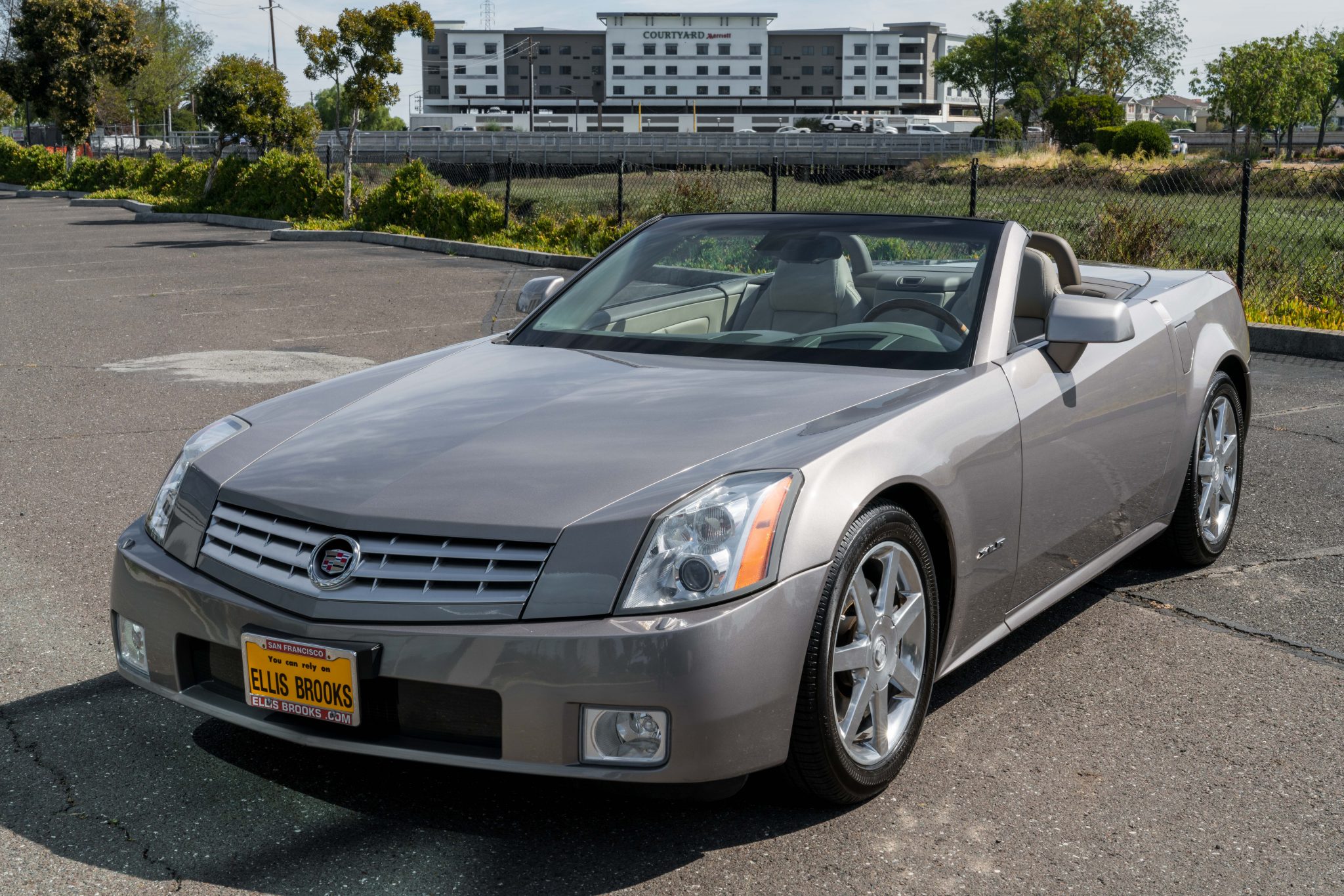 2004 Cadillac XLR 