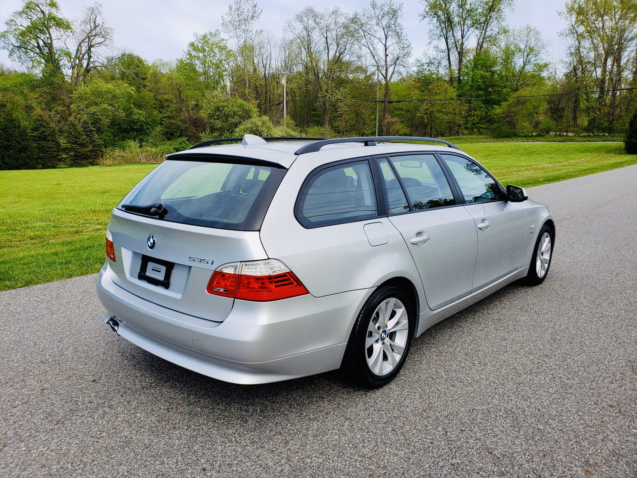 2010 BMW E61 5-Series Touring 