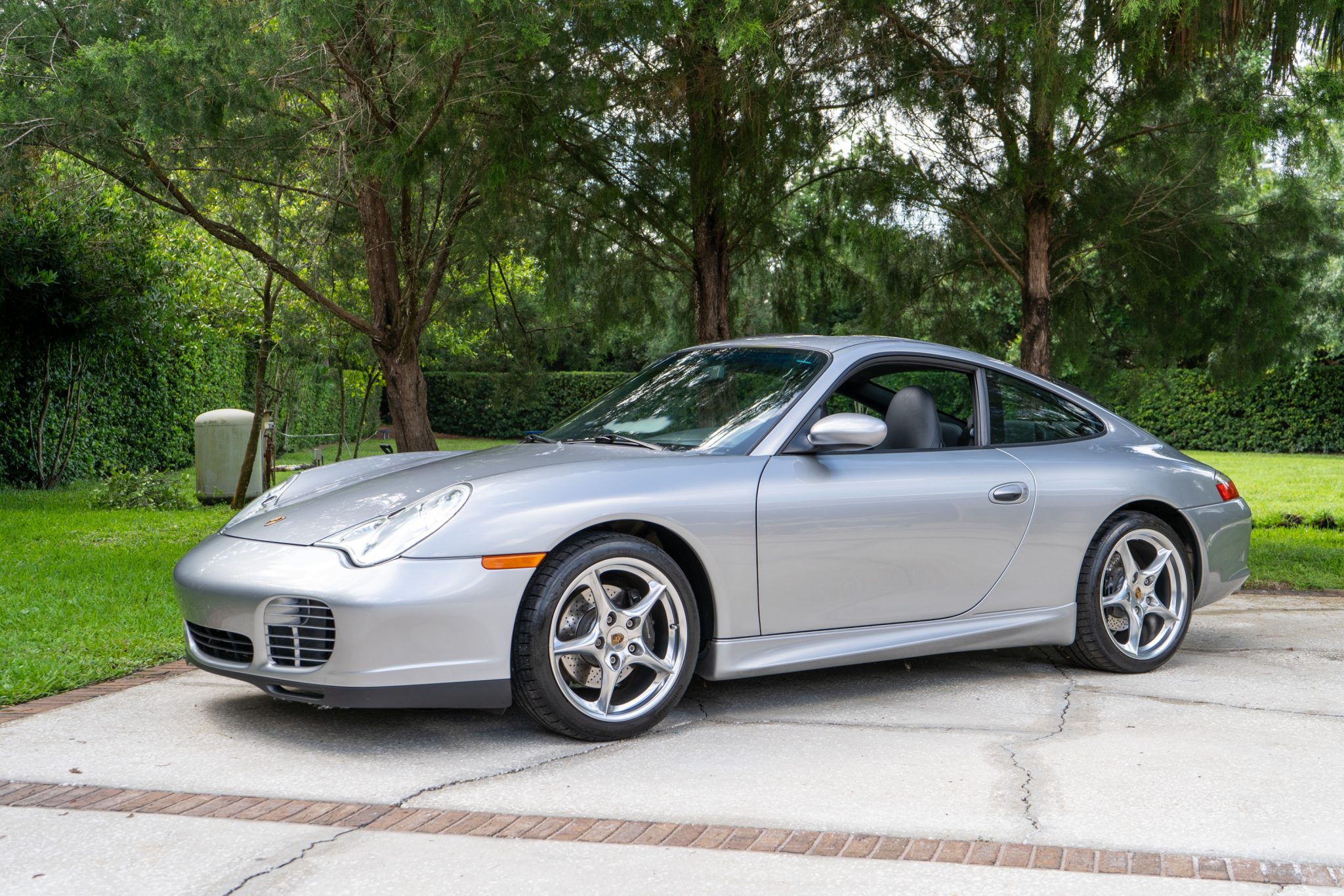 2004 Porsche 996 911 (Non-Turbo/GT2/GT3) 
