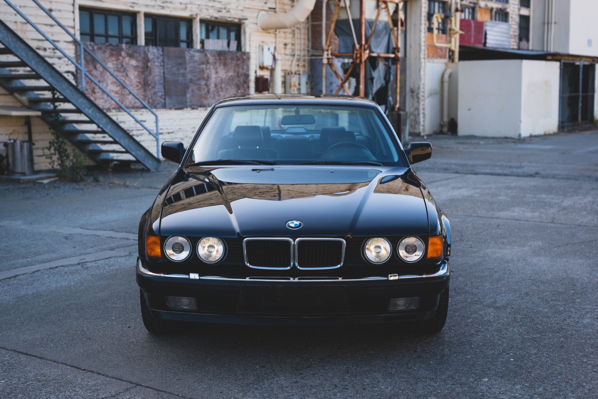 1989 BMW E32 7-Series 