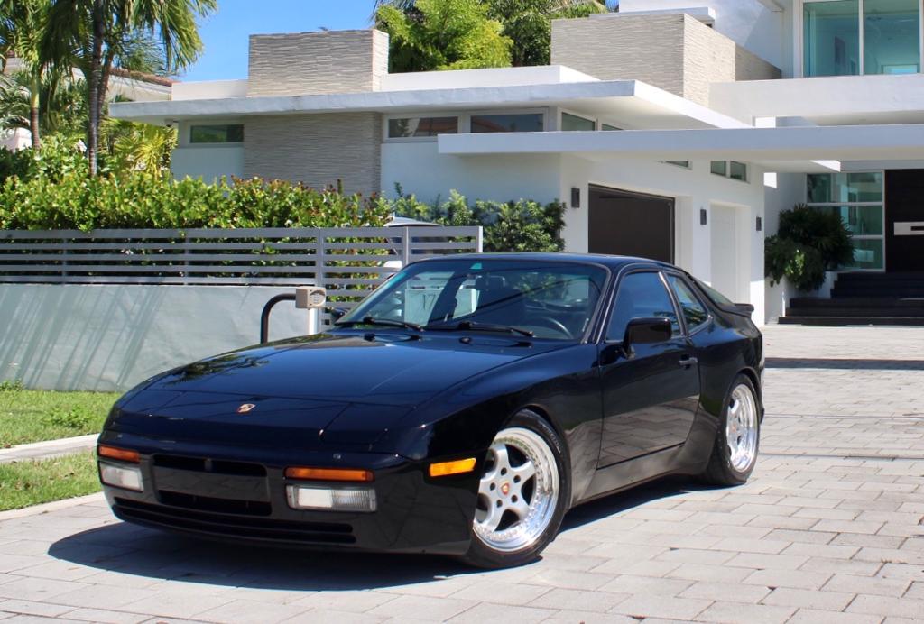 1986 Porsche 944 Turbo 