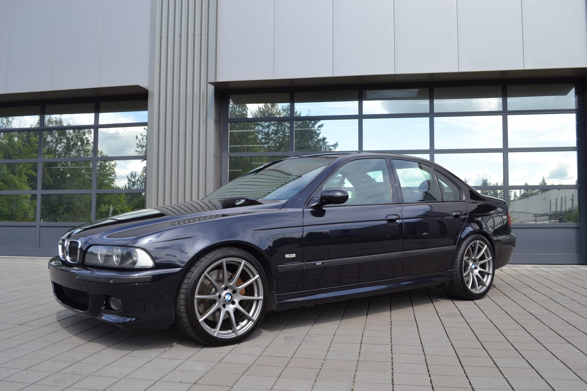 2001 BMW E39 M5 