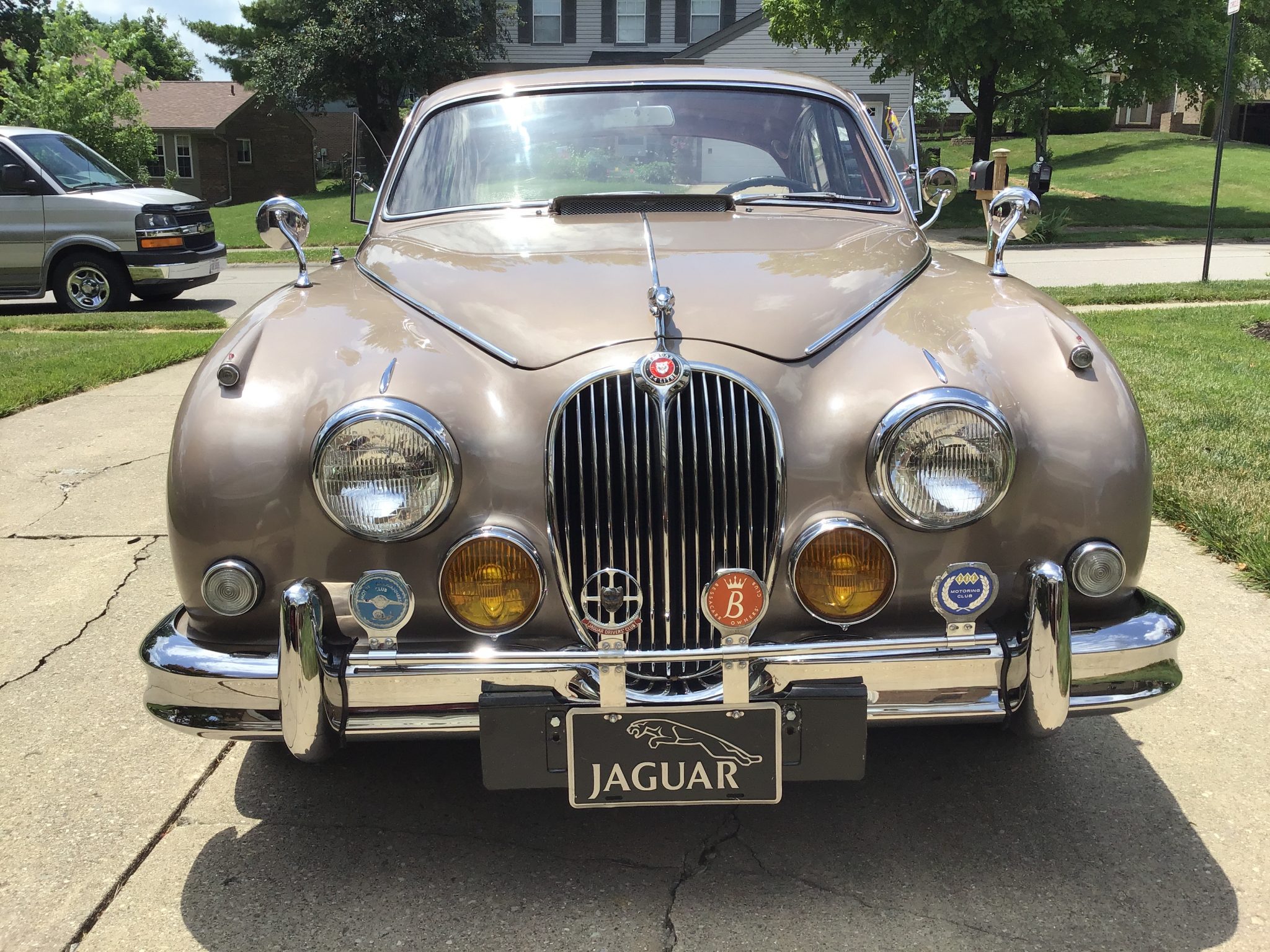 1966 Jaguar Mk II 