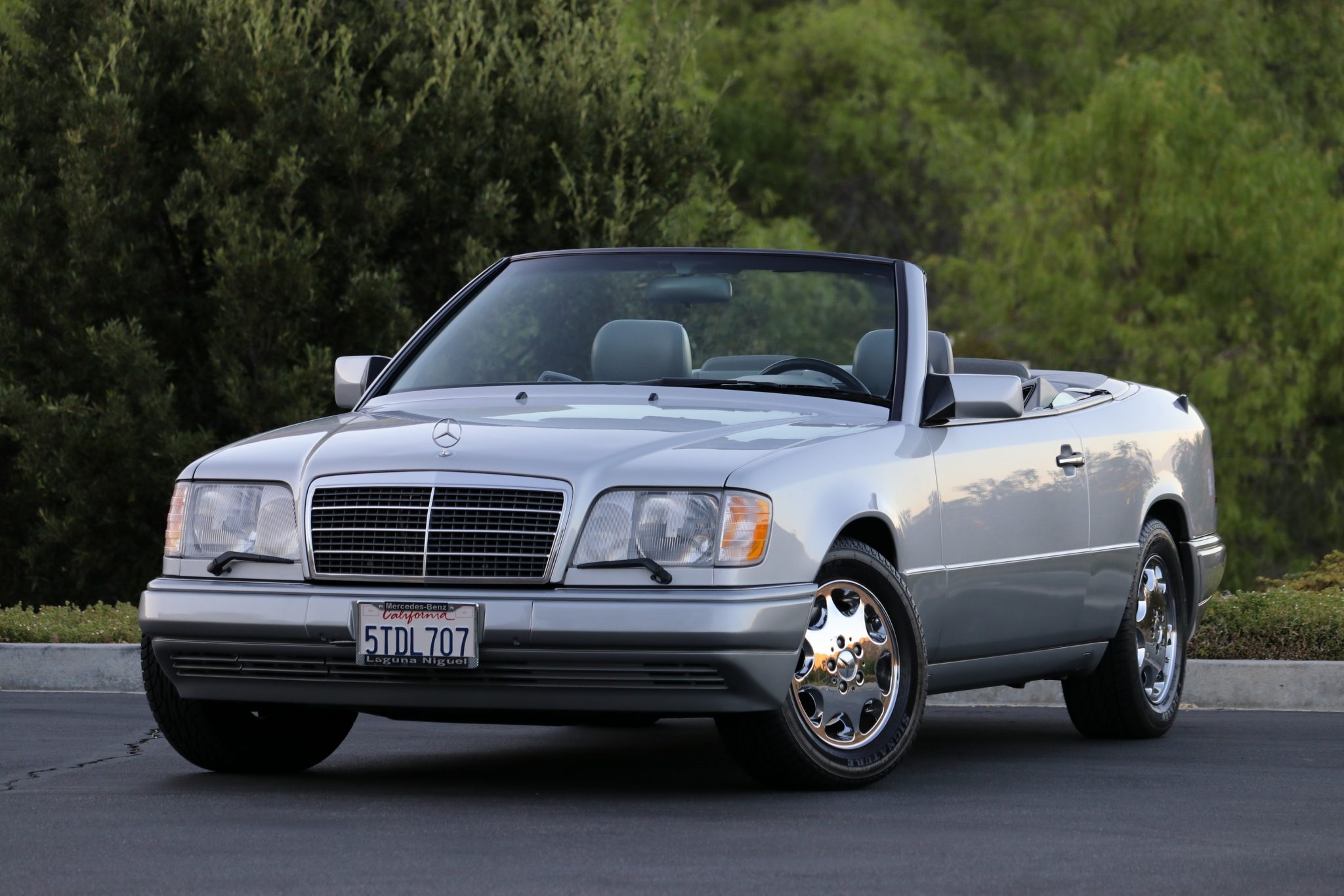 1995 Mercedes-Benz W124 E-Class 