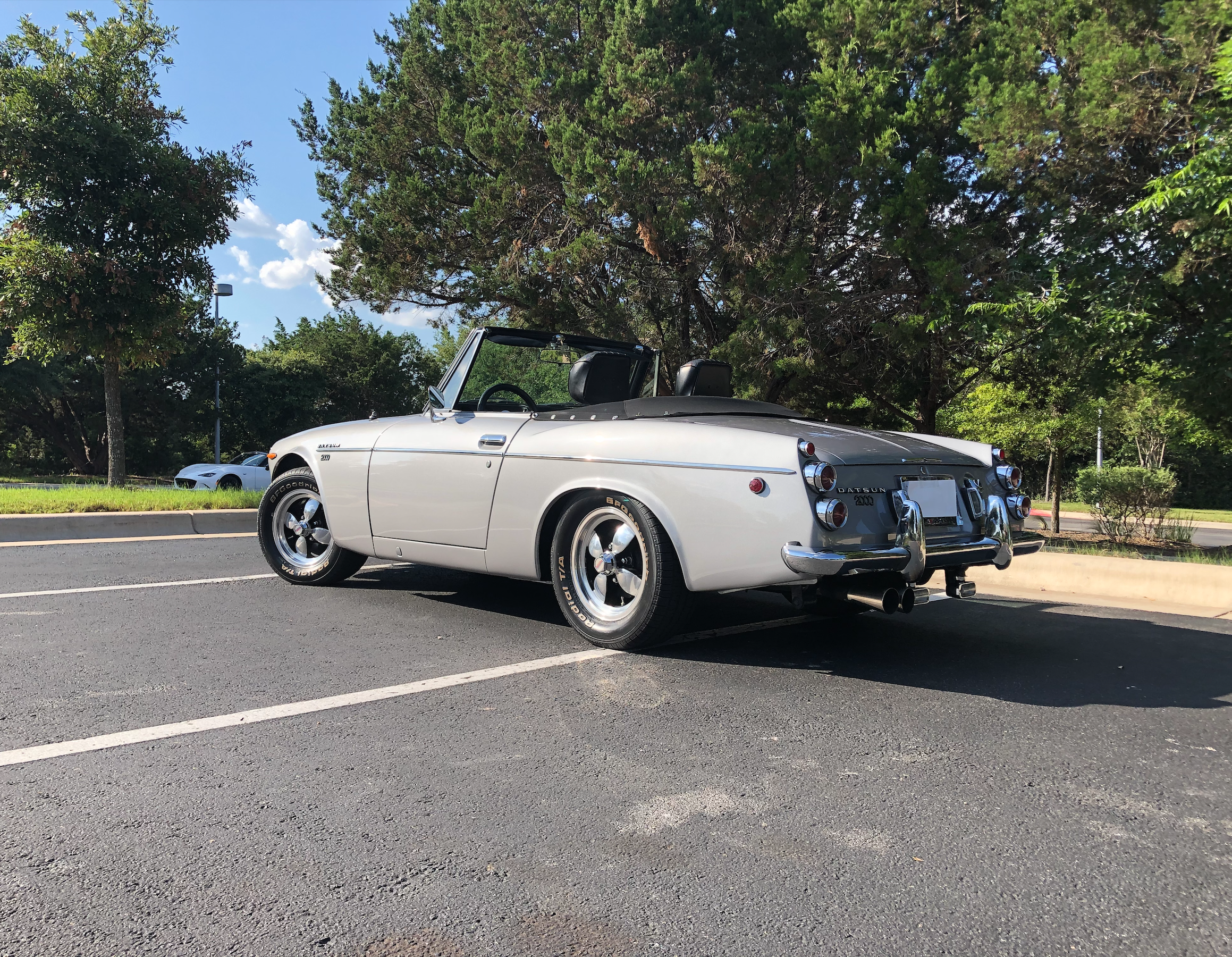 1969 Datsun Roadster 