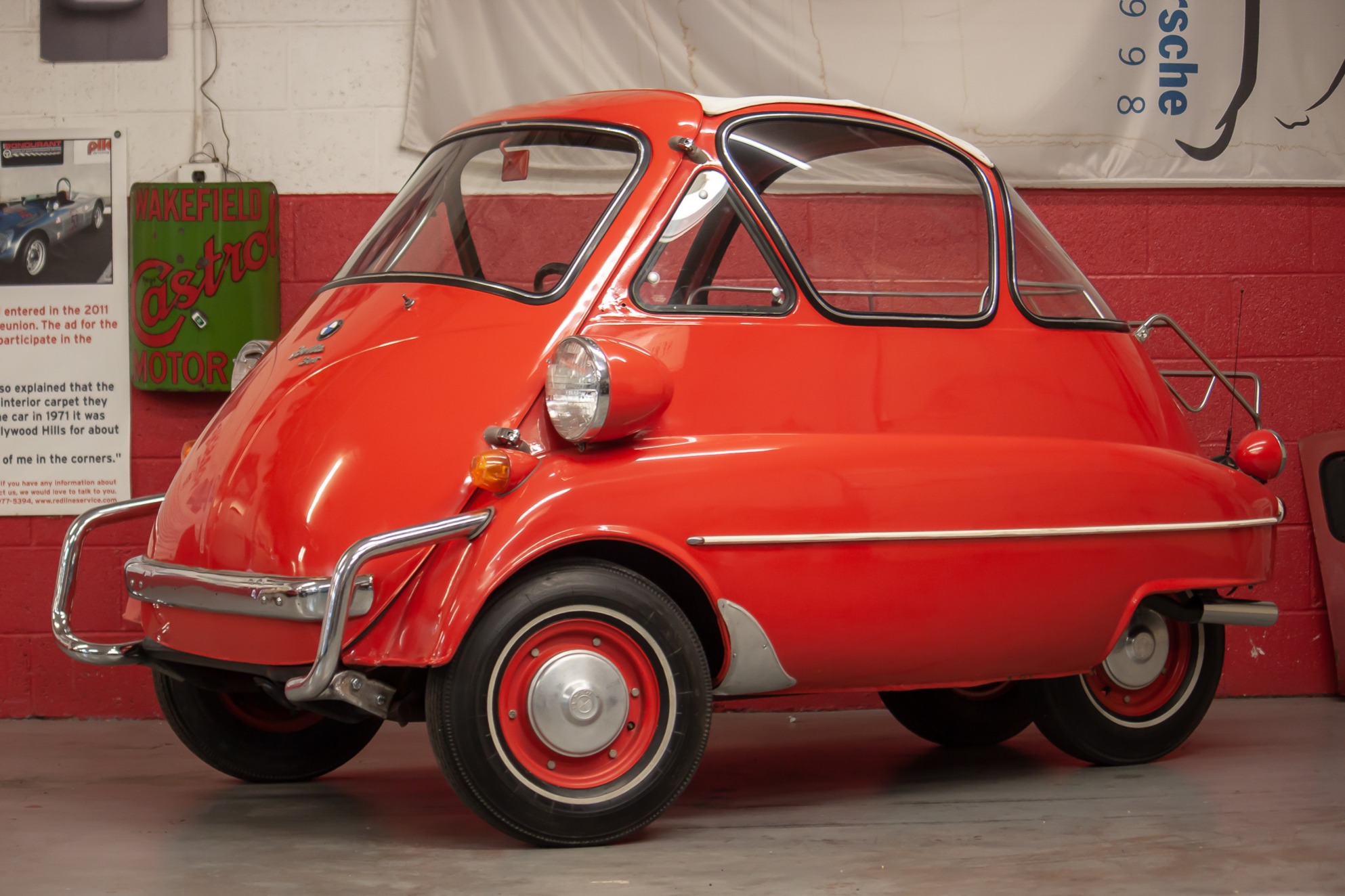 1957 BMW Isetta 