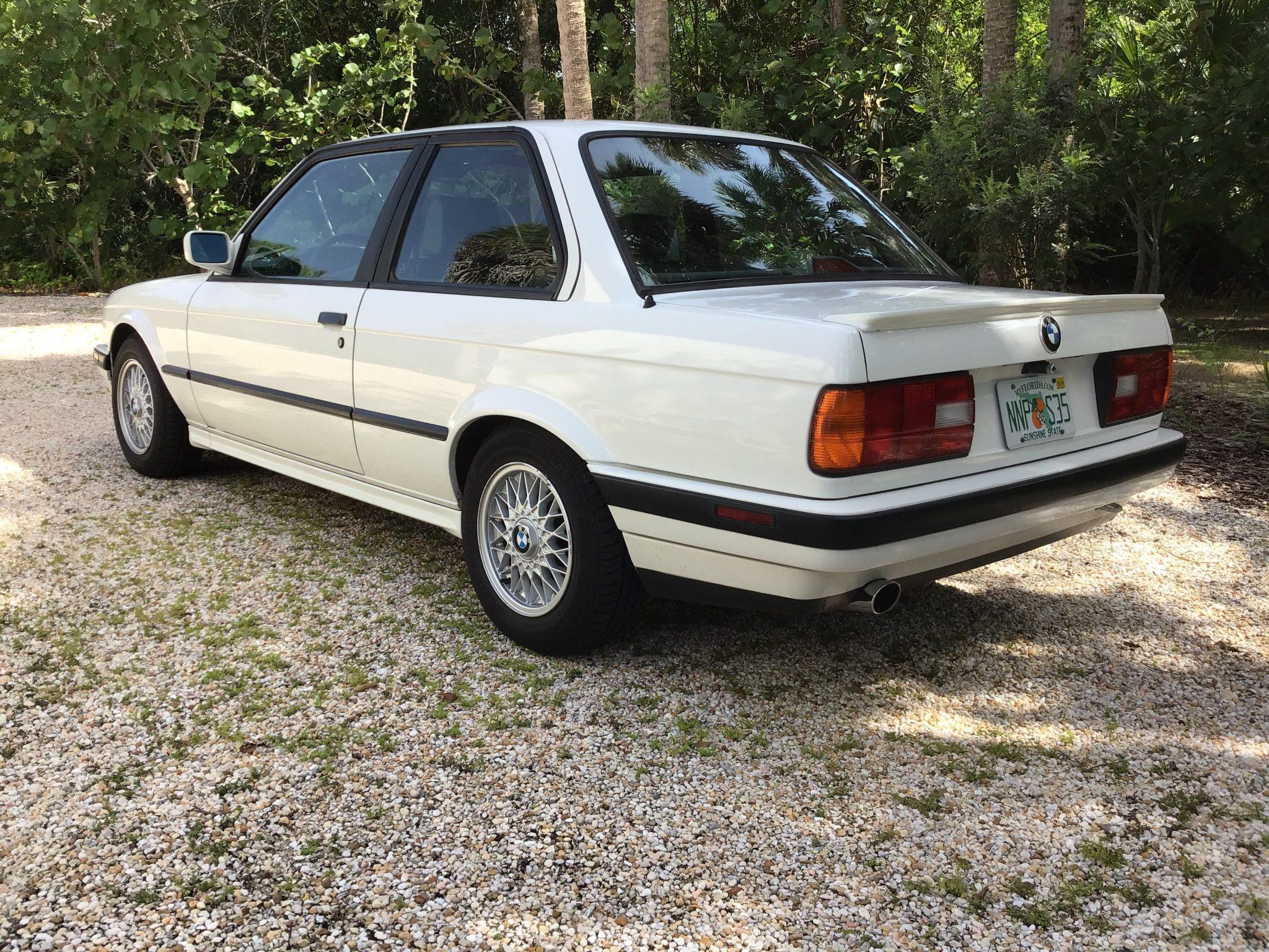 1991 BMW E30 3-Series Coupe 