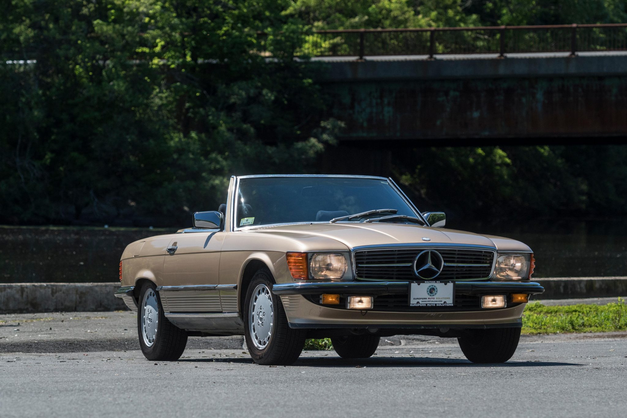 1986 Mercedes-Benz R107 SL 