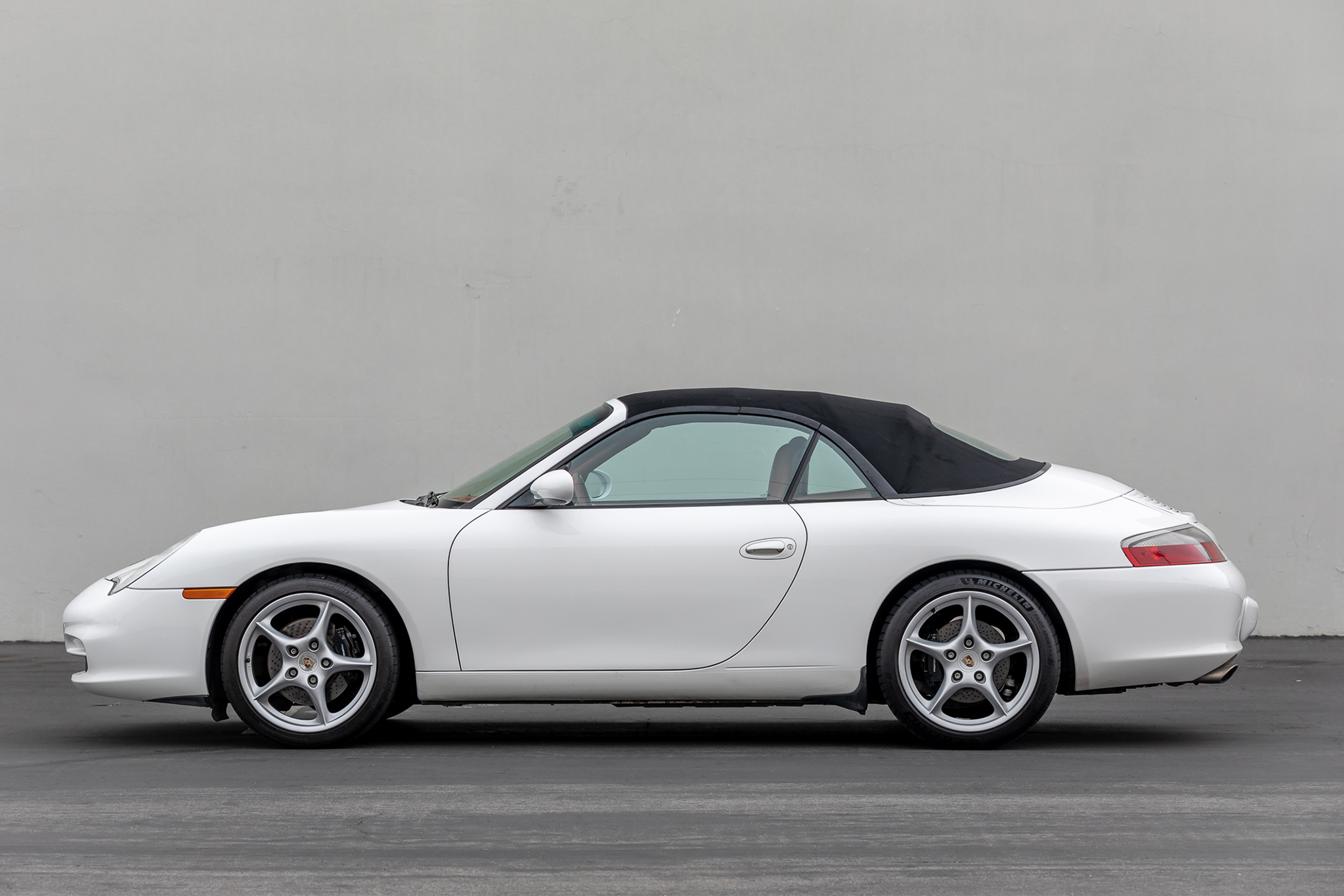 2003 Porsche 996 911 (Non-Turbo/GT2/GT3) 