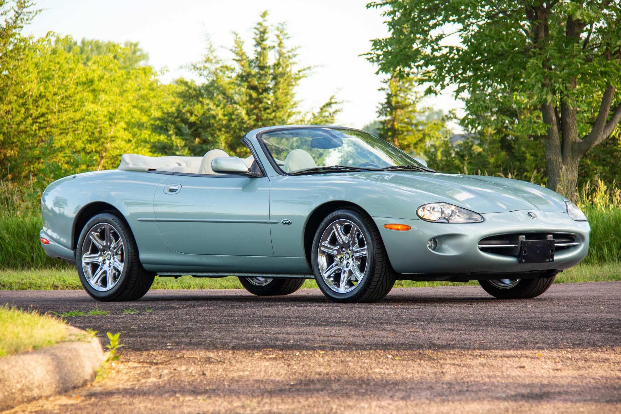 2000 Jaguar XK8 
