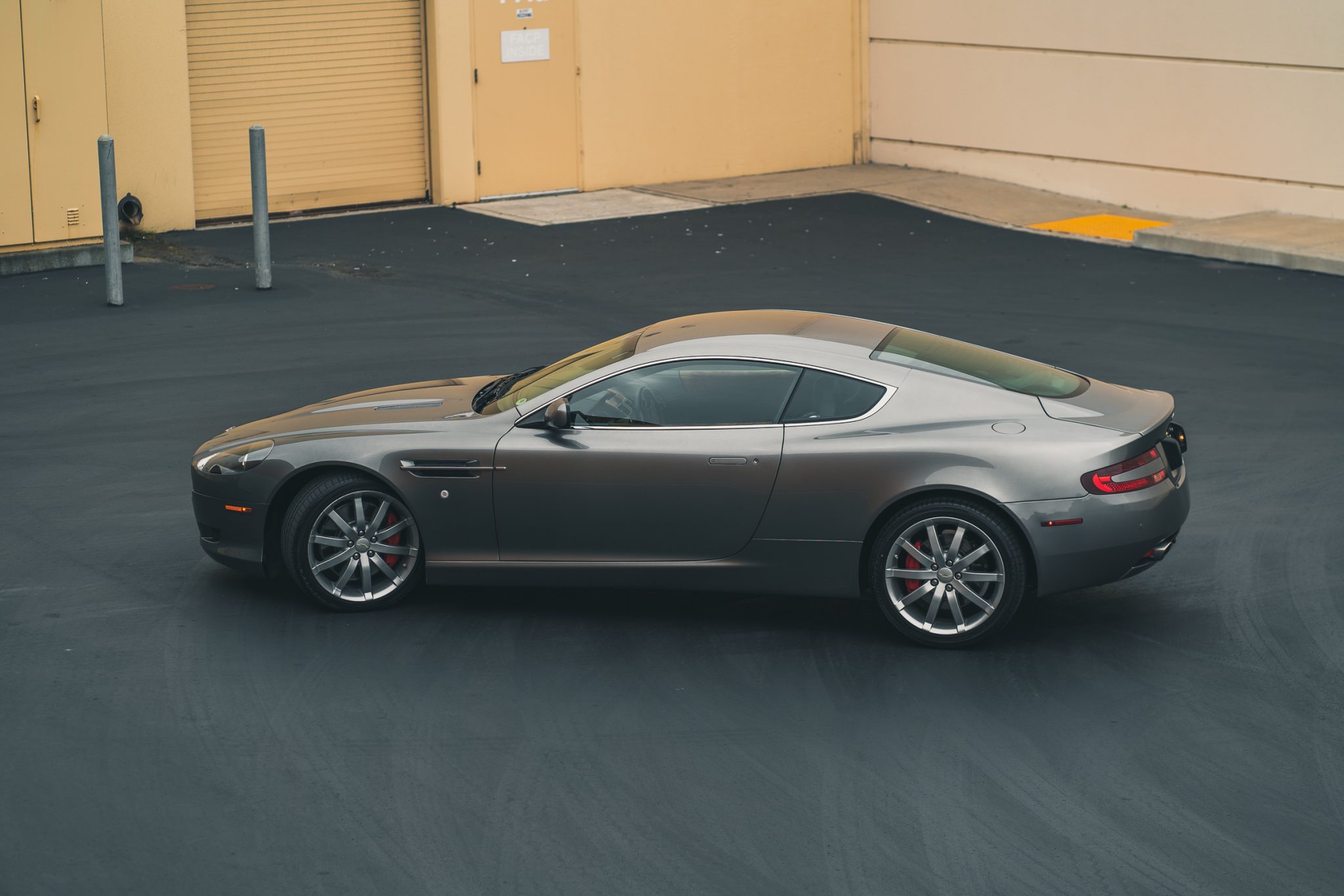 2005 Aston Martin DB9 