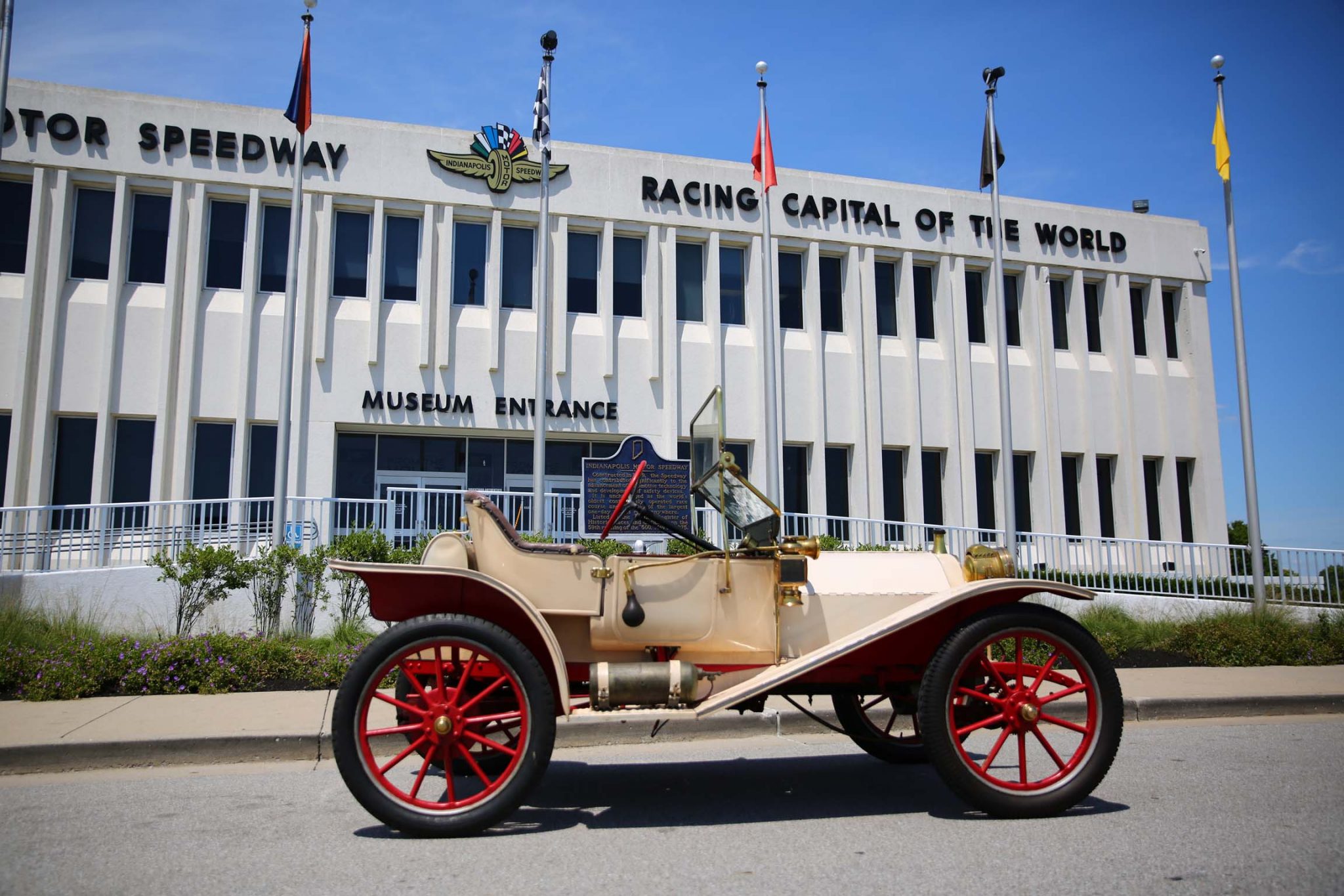 1910 Hupmobile Model 20 
