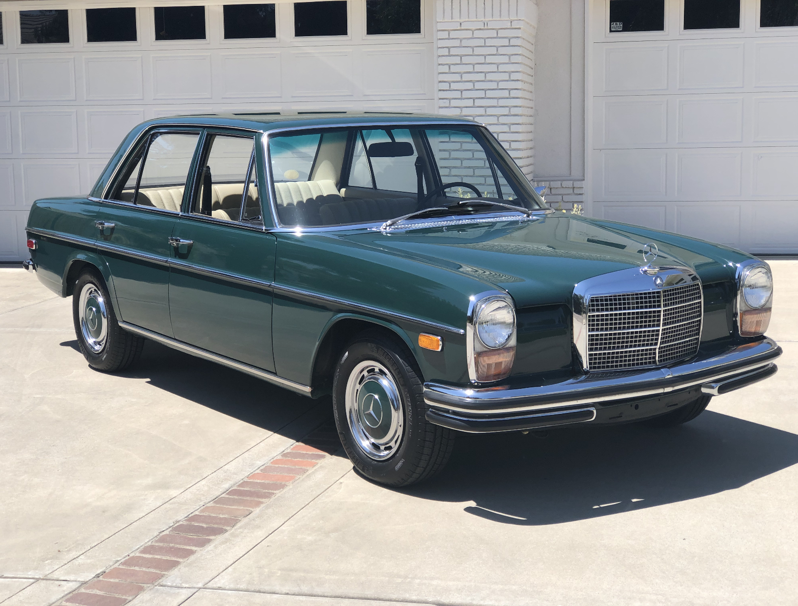1969 Mercedes-Benz W114 & W115 